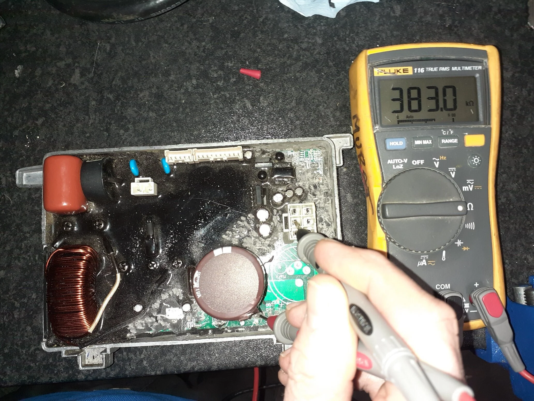 Solar inverter fault finding with multimeter