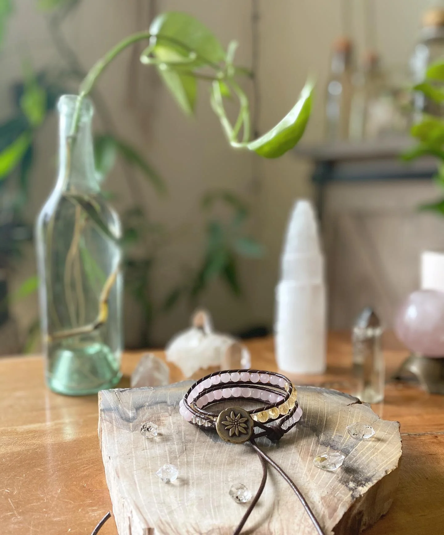 Custom Rose Quartz + Citrine bracelet ✨ If you&rsquo;re looking to manifest love and prosperity, this wrap is for you! 🌙✨🌈
.
.
.
#handmadejewelry #handmadewithlove #shopsmall #shopbtv #shopsmallbusiness #shoplocal #rosequartz #citrine #crystalheali