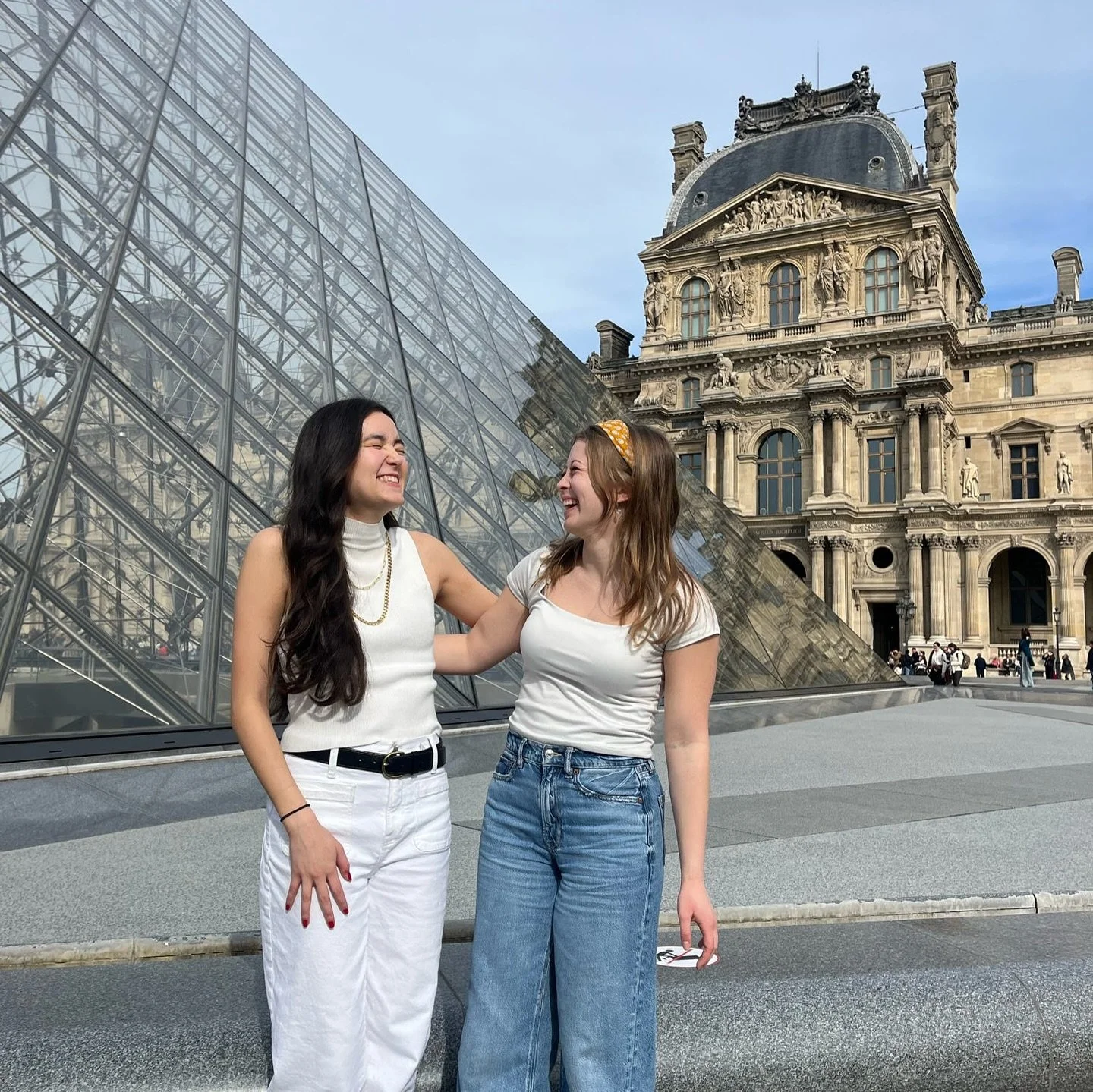 Happy Monday ft WIB Besties💌

~ WIB.