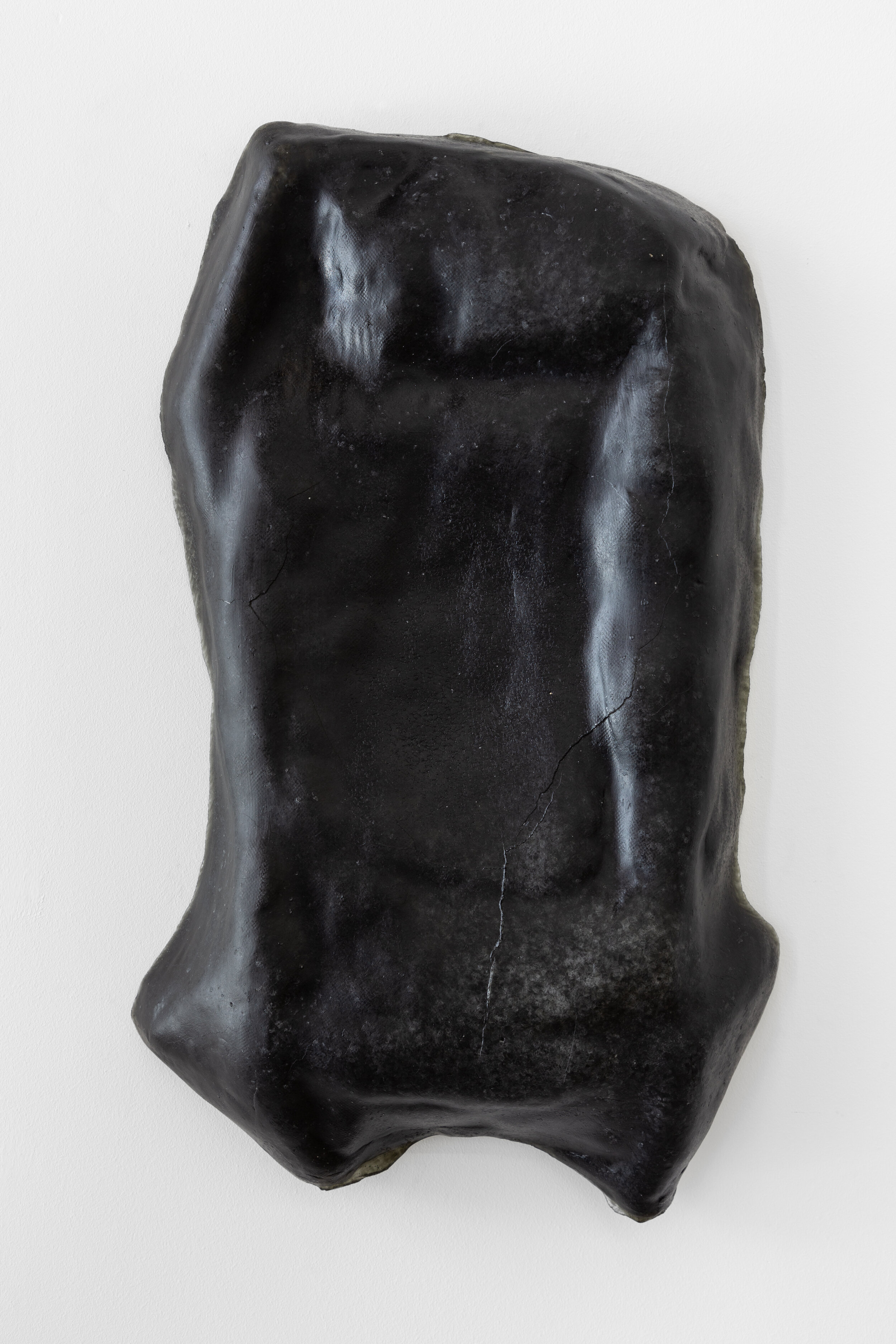 BACKWARD, 2020 - Glass -
51 x 33 x 9cm