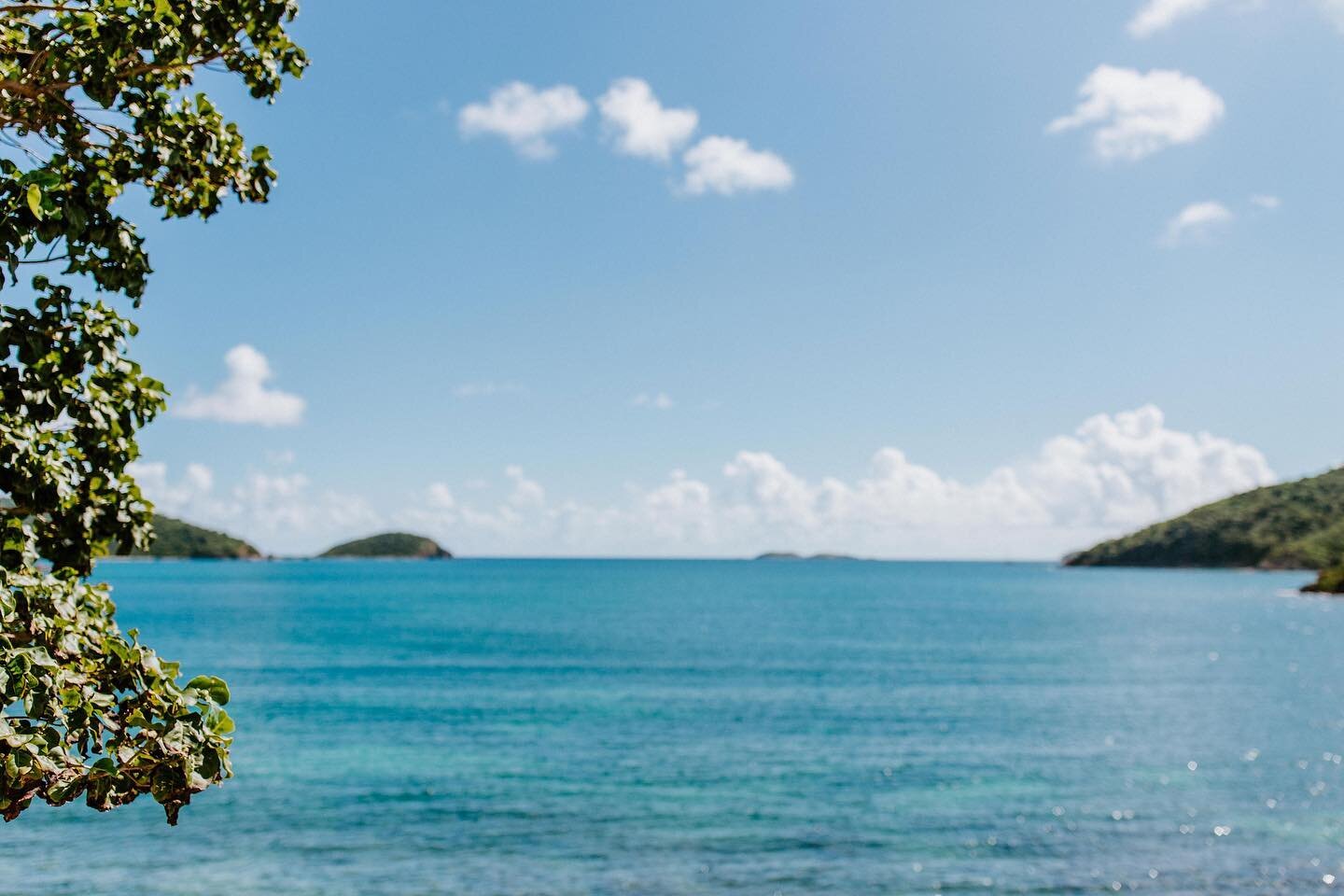 LaDuck Island in our V I E W S....
.
.
.
.
.
.
.
.
.
.
.
.
.
.
.
.#stjohnusvi#coralbay#snorkel#bestdayever#lovecity#coralbaystj#carribean#stjohn#usvi#lovecitystj#funinthesun#vistillnice#USVI#islandlife