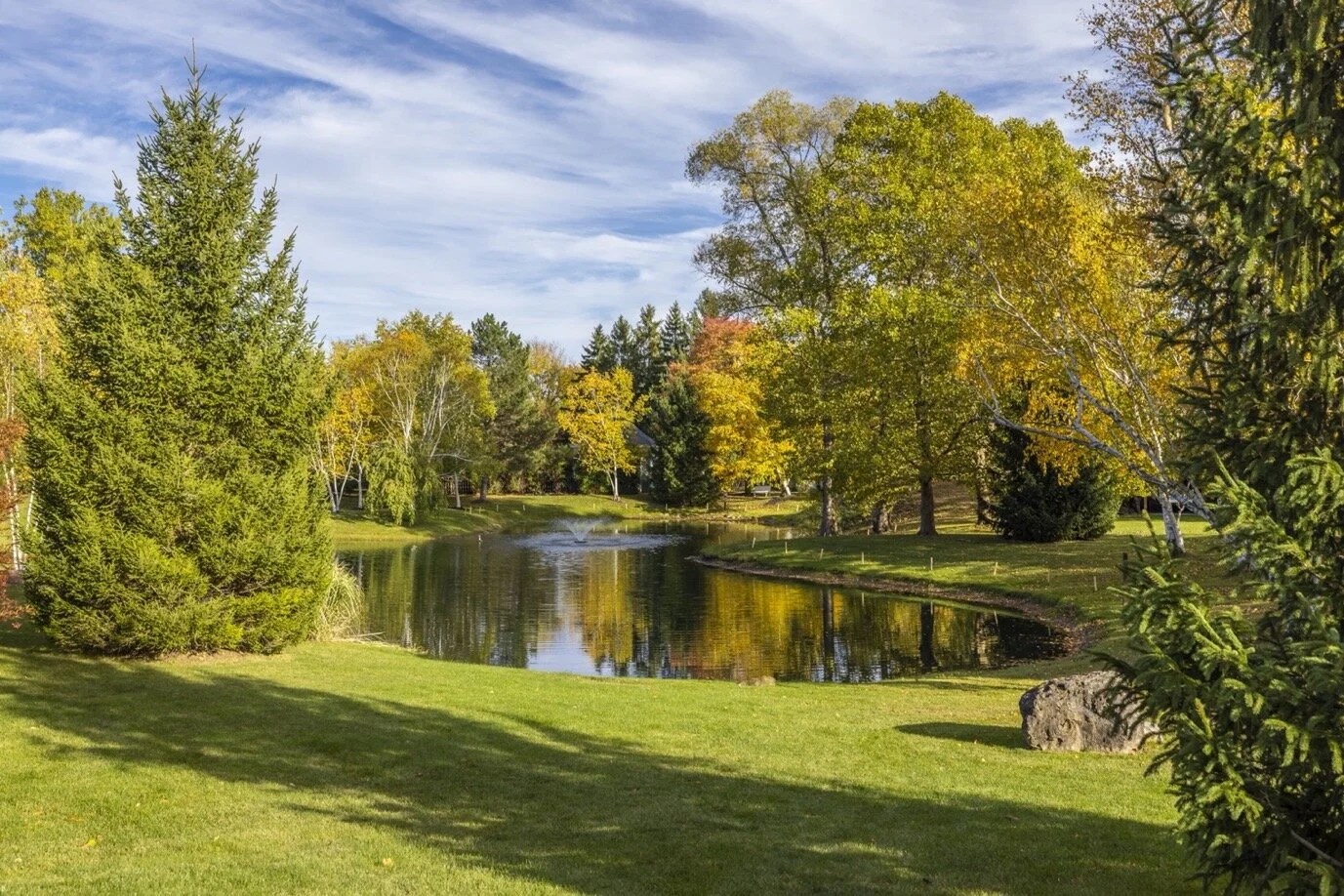 8 Oakfield Way Pittsford, NY