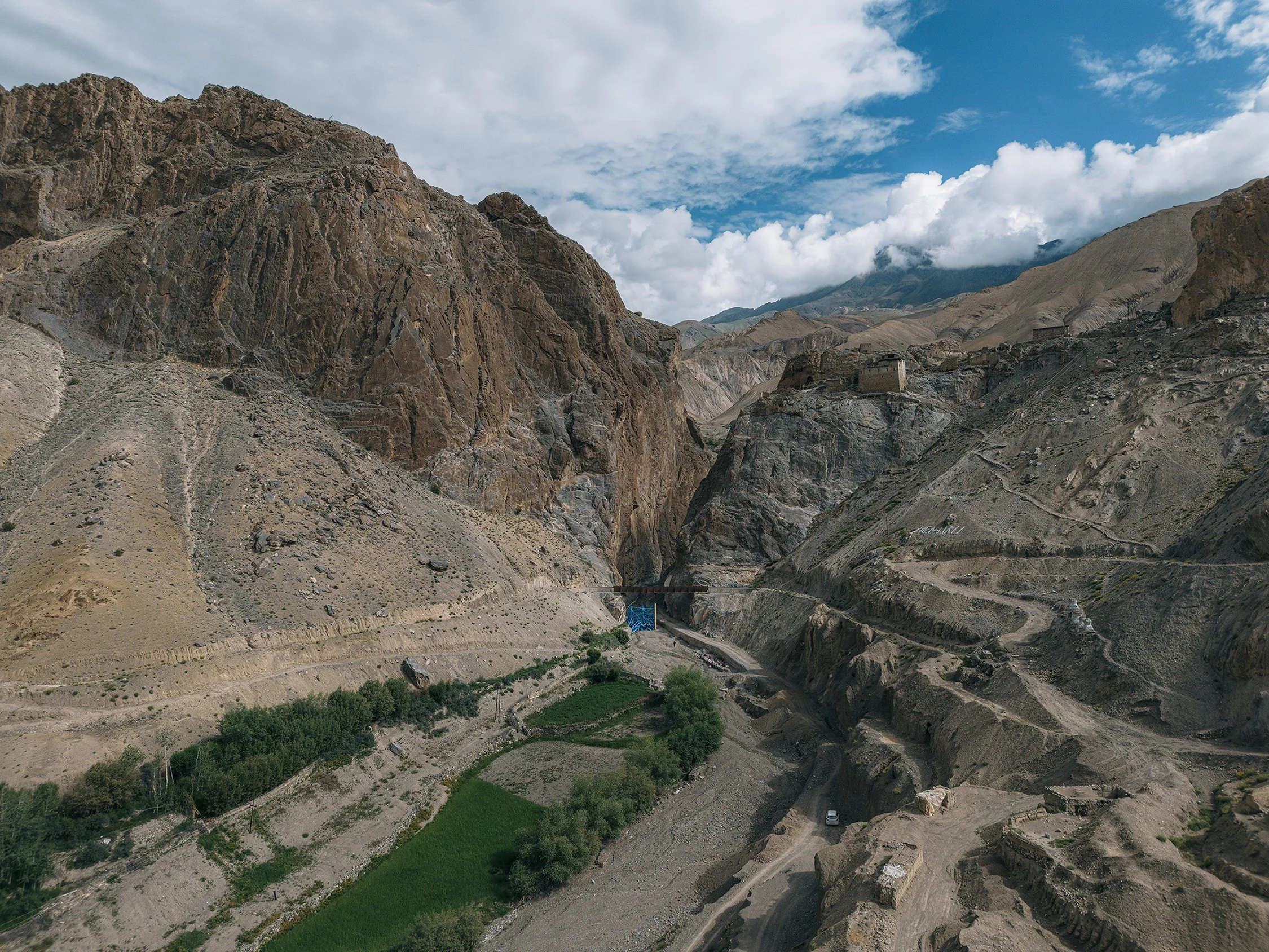 01_ABAWA_BlueZbayul.jpg