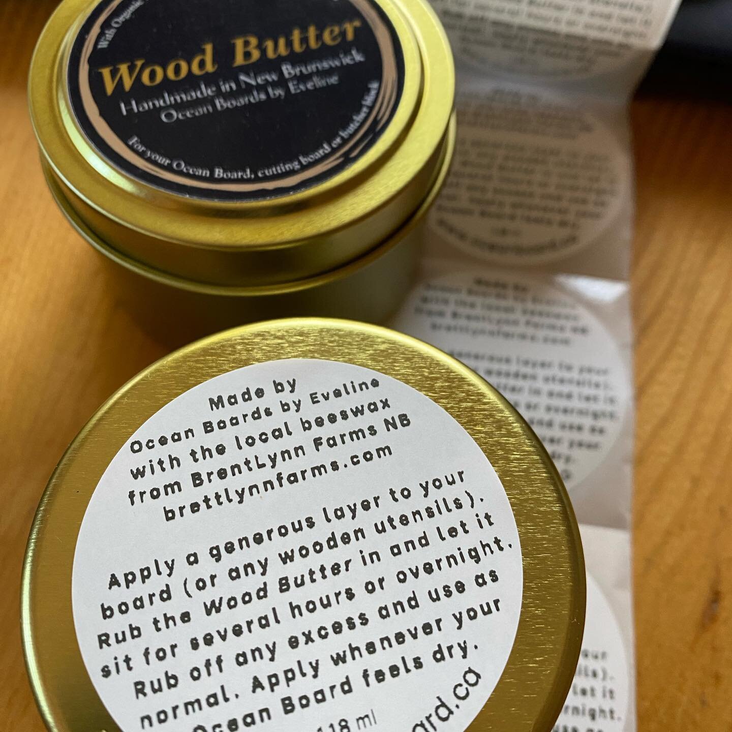 Really happy about this new collaboration!! My Wood Butter and Wood Conditioner will now bee (🤣) made with local happy beeswax from BrentLynn  Farms!!! 🐝 🐝 (If you haven&rsquo;t had their honey, you are seriously missing out!!!)

#madeinnewbrunswi