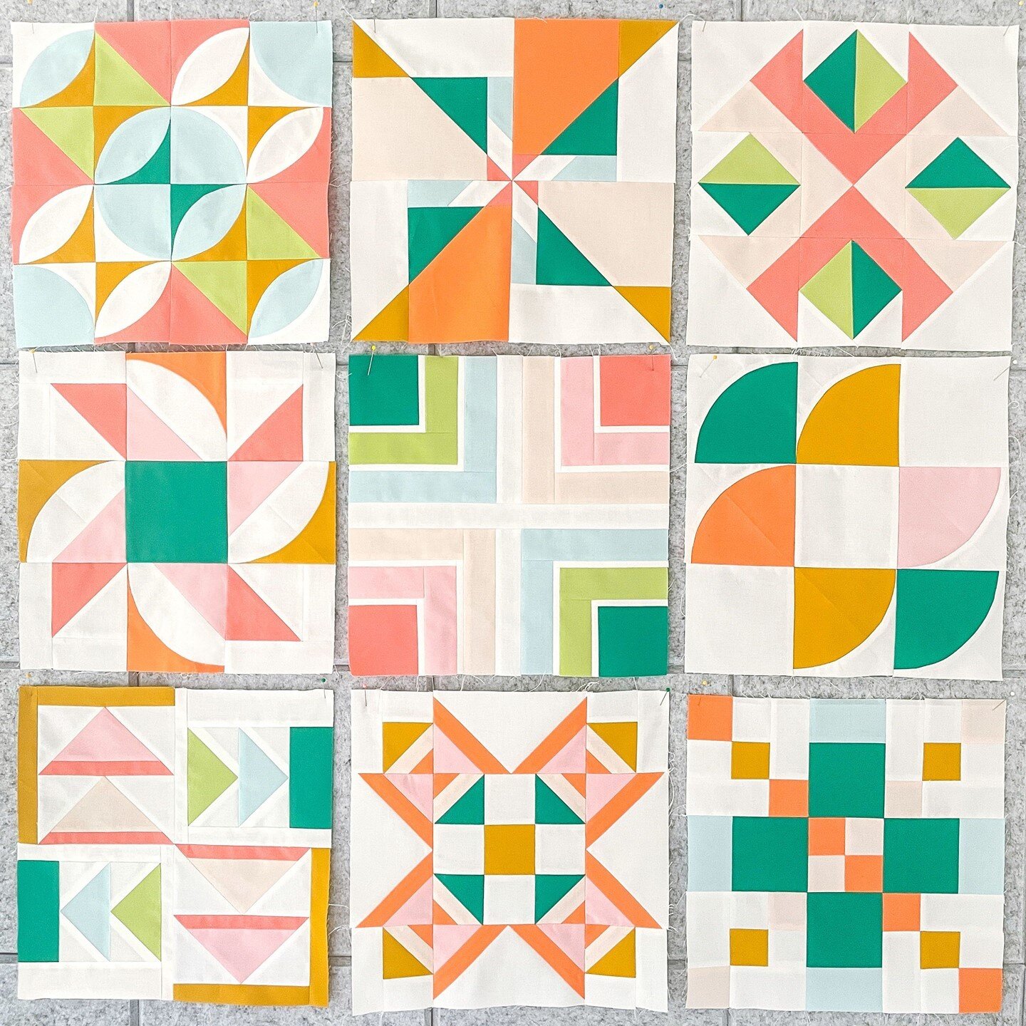 Hello gorgeous! Here are all 9 blocks of #summersampler2021 so far, coming together very nicely if I do say so myself. Want to join us? You still can! Click the Summer Sampler 2021 link in my profile and make some of these pretties of your own.