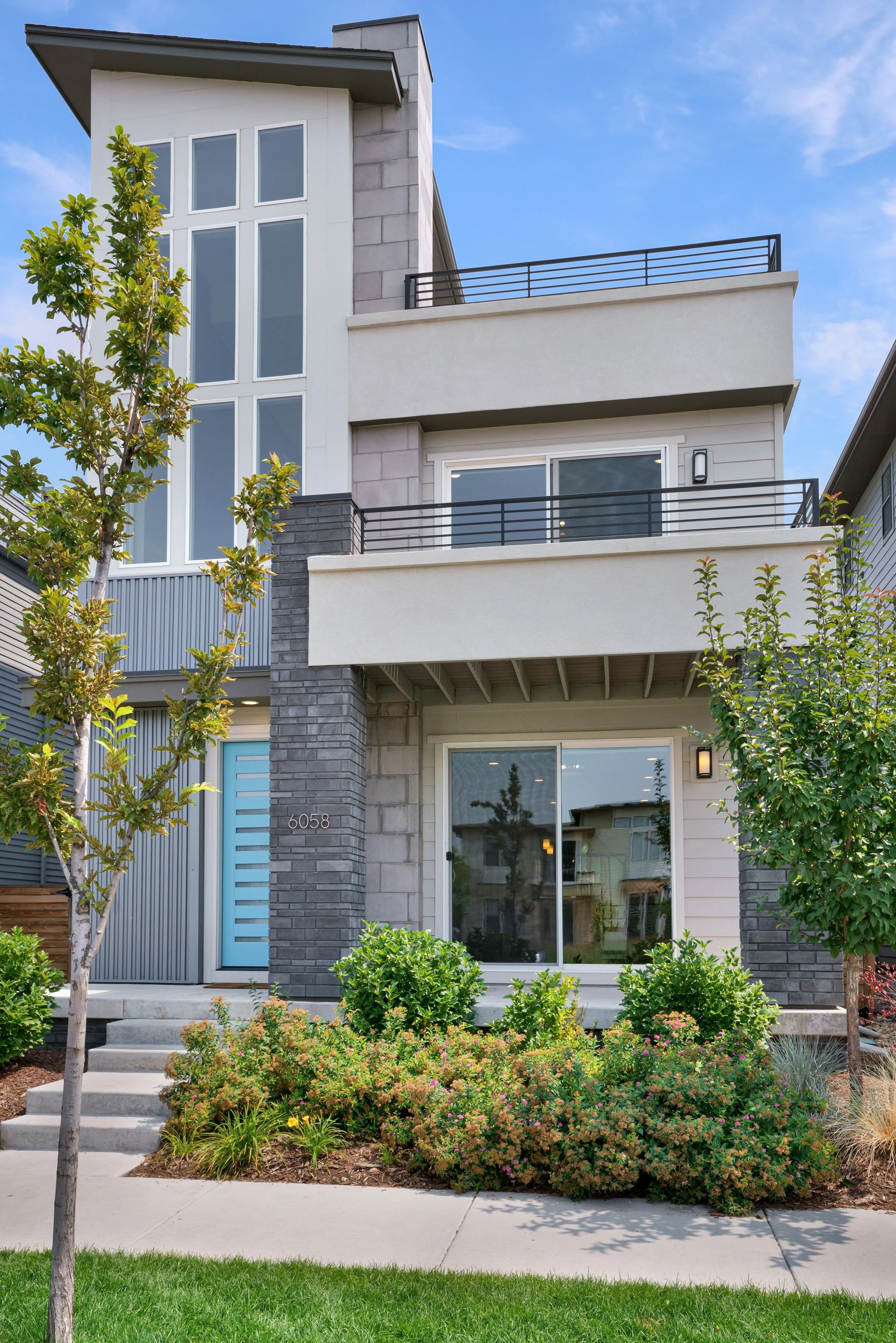 Central Park $874,800