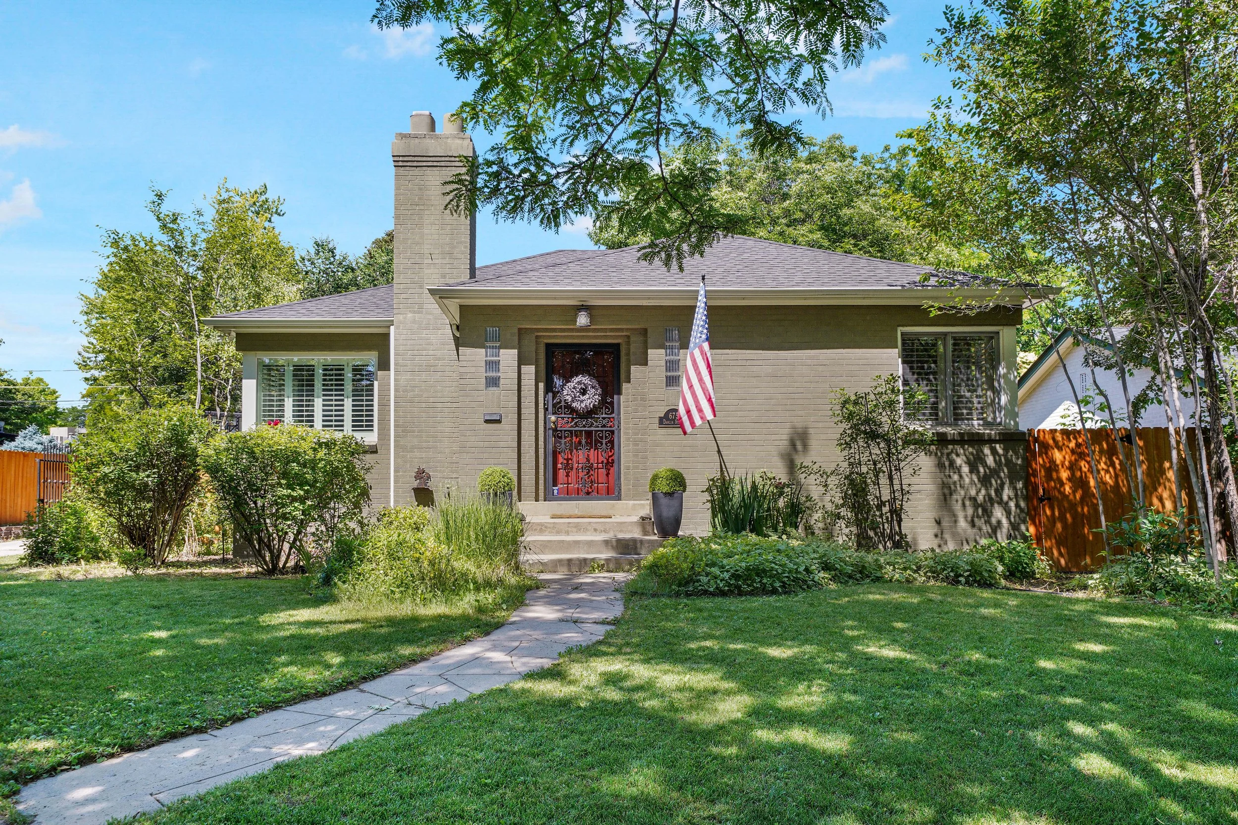 675 Dahlia St exterior.jpg