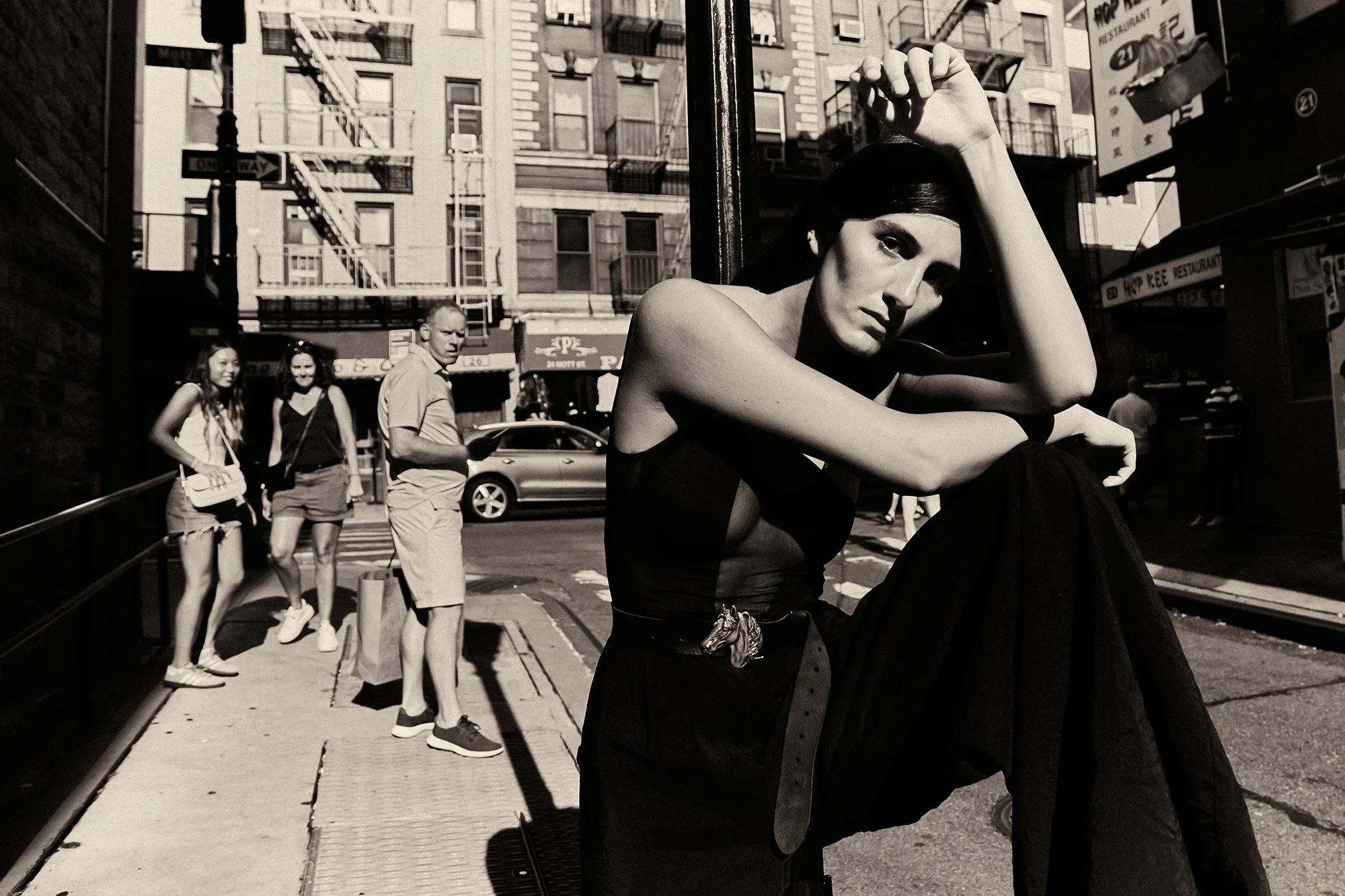 BW_Blackandwhite_Portrait_Chinatown_Fashion.jpg