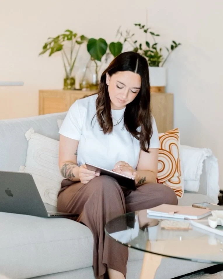 it&rsquo;s been a busy few weeks over here in the studio and honestly my brain is a bit everywhere right now lol 😅 it&rsquo;s prob the week of 40+ days we&rsquo;ve had tbh 🥵

I&rsquo;m prepping for the Prologue launch, finalising a bunch of client 