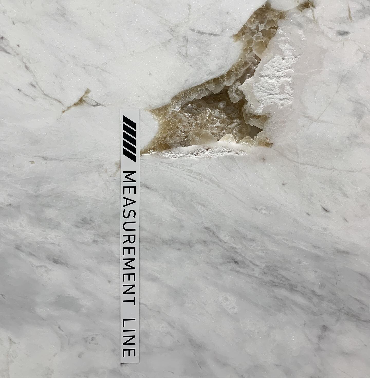 Ooo nothing like a natural beauty. 🖤
.
.
The day before lock down we got to walk the aisle of some beautiful slabs.
.
.
#naturalbeauty #naturalstone #marble #marbleslab #marbleslabs #slab #stonework #marblecountertops 
#finishes #interiorfinishes #s