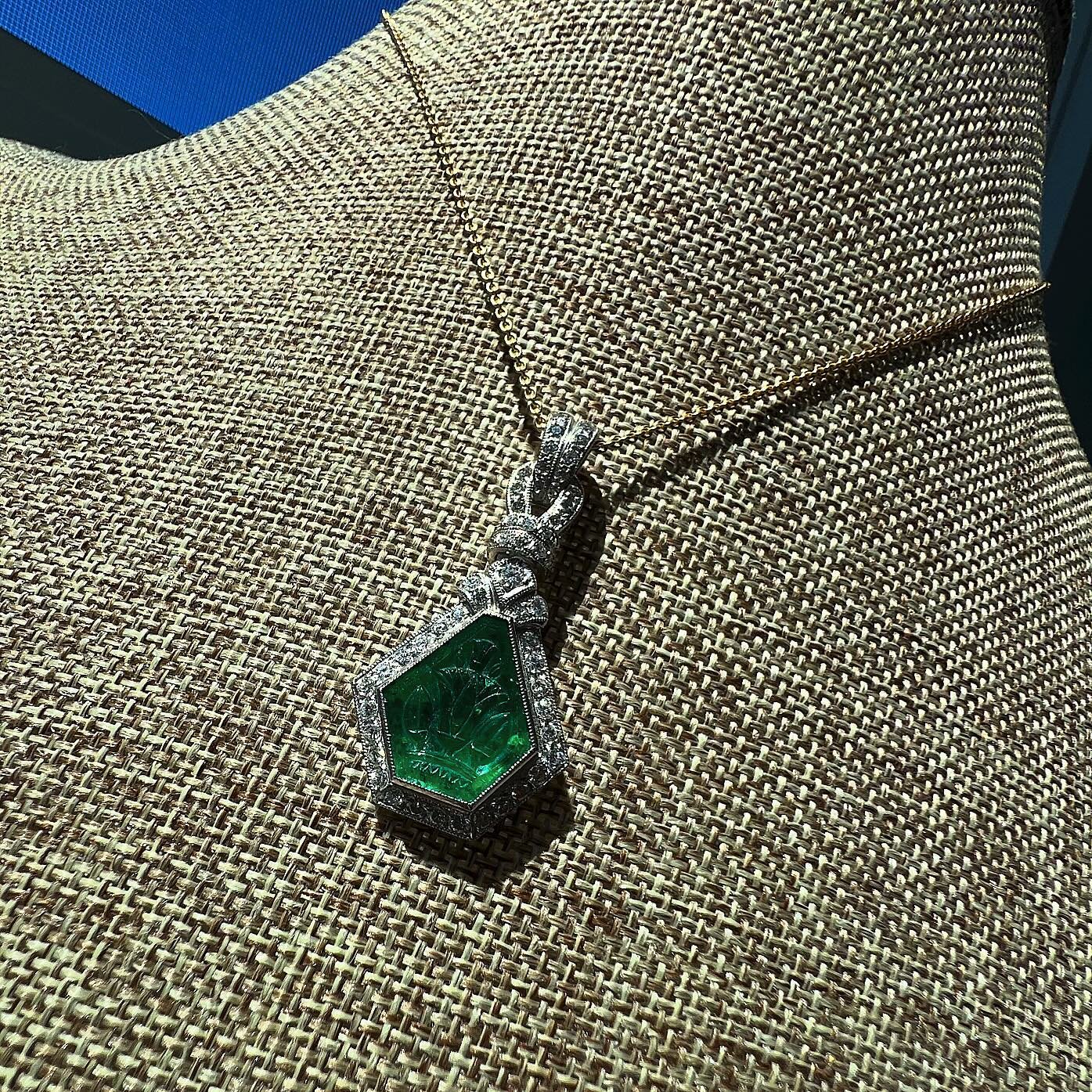 Vintage vibes! This carved emerald pendant is perfection!