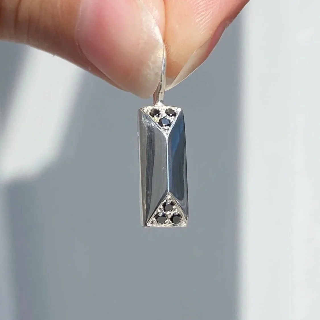 I INITIAL CHARM