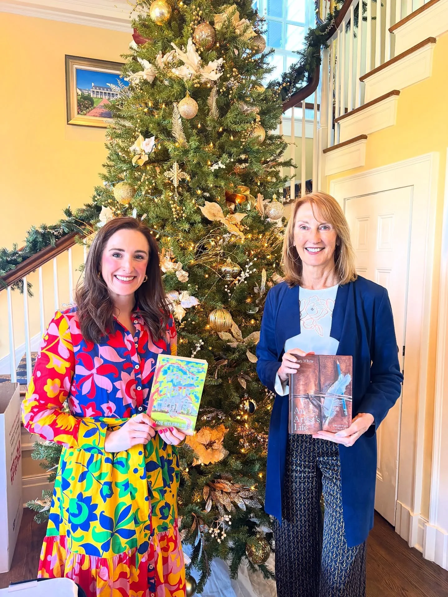Litchfield Books hosted TWO authors this past week for one spectacular event! 
Famous, Bestselling, and World Renowned Watercolor Artist Mary Whyte gave us a great presentation about her incredible artwork and her brand new book AN ARTIST&rsquo;S LIF