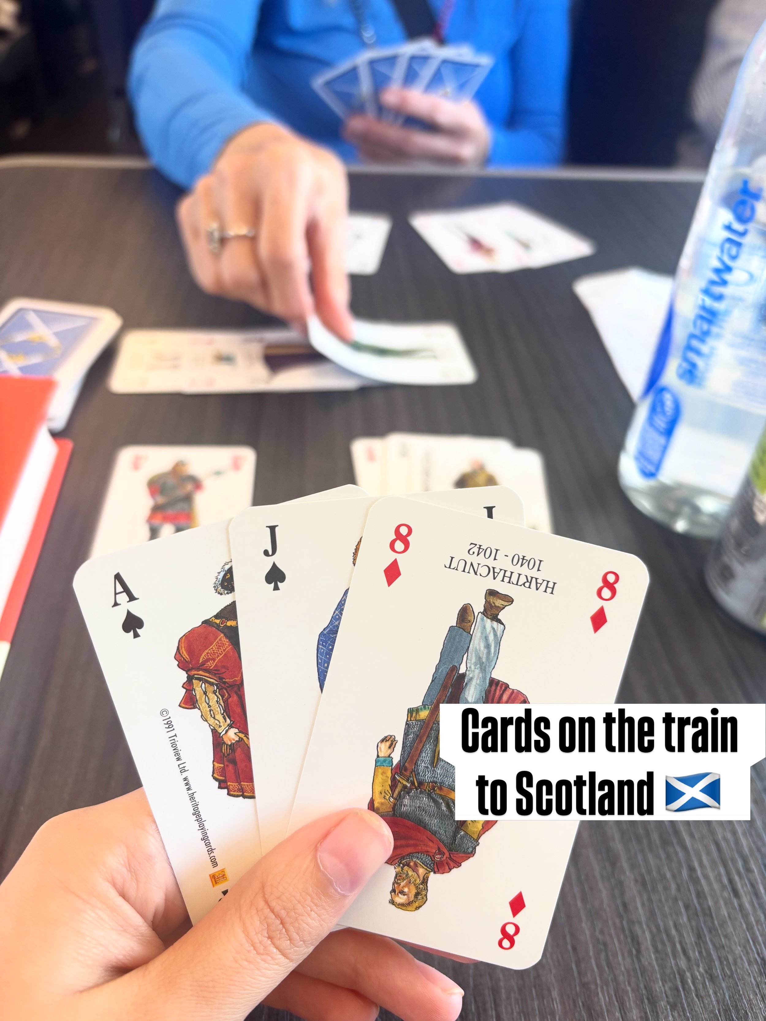 Scotland🏴󠁧󠁢󠁳󠁣󠁴󠁿 Day 1- A bit of a long travel day for us! We took a 4 hour train ride to Edinburgh, had a celebratory toast, then had a delicious dinner at Howies, did a little sight seeing, and then ended the night with a ghost tour that star