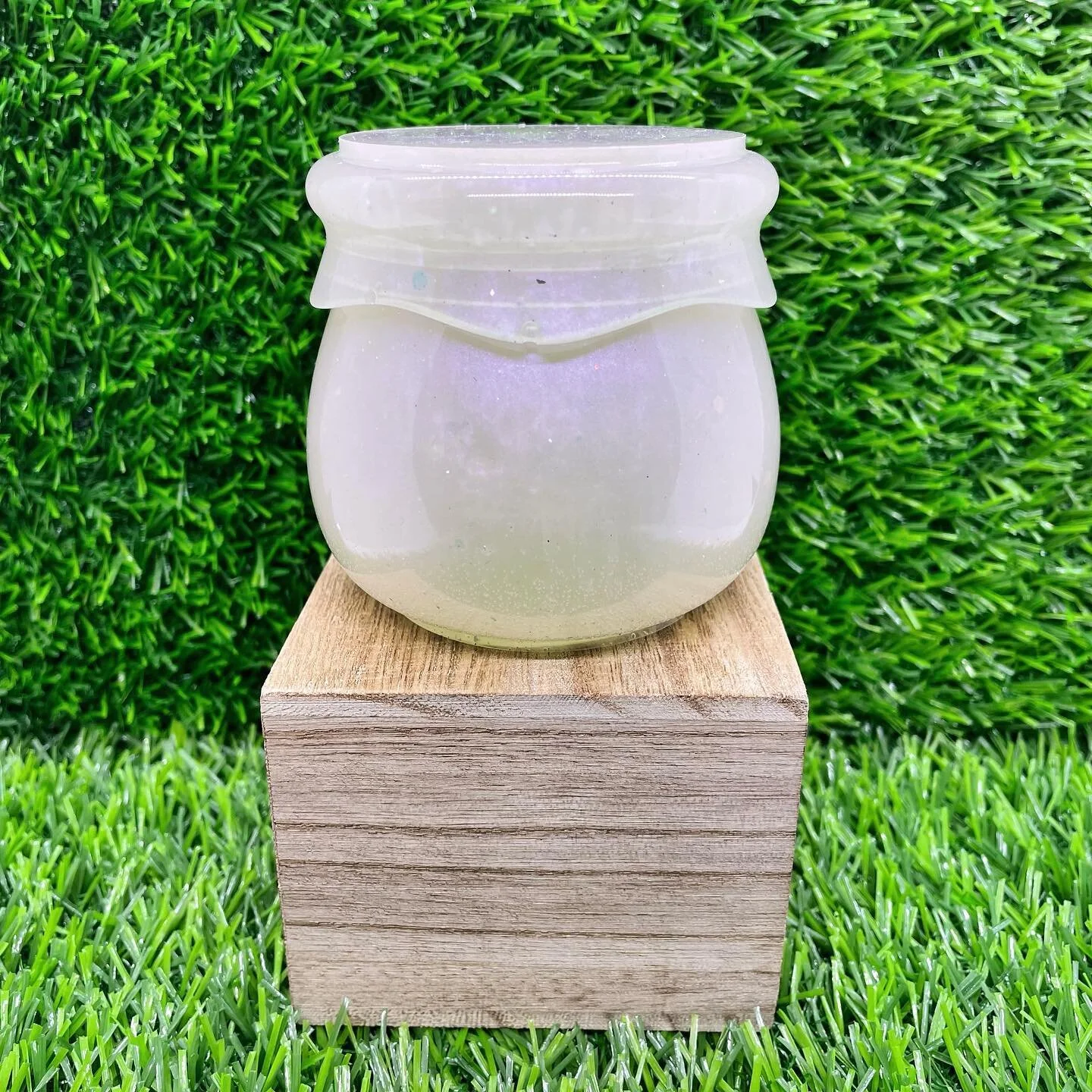 New &ldquo;Honey Pot&rdquo; Jars have been added to the site! They are similar to the trinket boxes except have a twist top for extra security of items you may place inside! 
.
.
.
.
.
.
#resin #resincraft #resinart #handmade #resinobsession #resinar