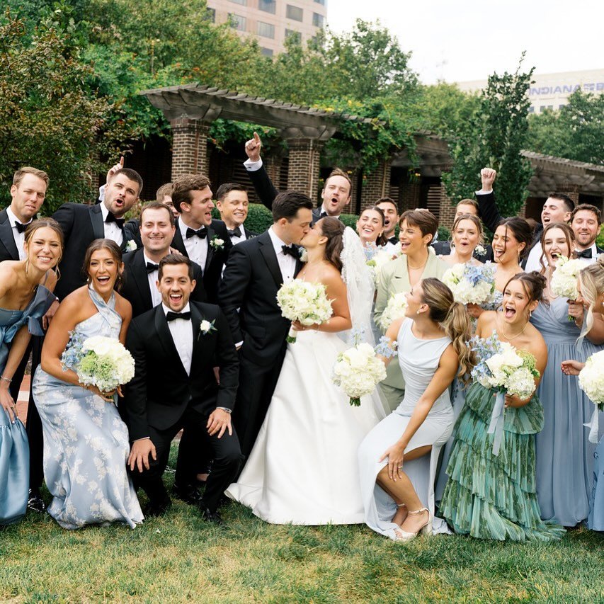Maddie and Peter&rsquo;s bridal party brought so much style and even more energy on this September day. ✨✨✨and it was one we will never forget!😍

📷: @courtneysinclairphoto 

#indianapolisweddingplanner #weddings #indianaploiswedding #columbiaclubwe