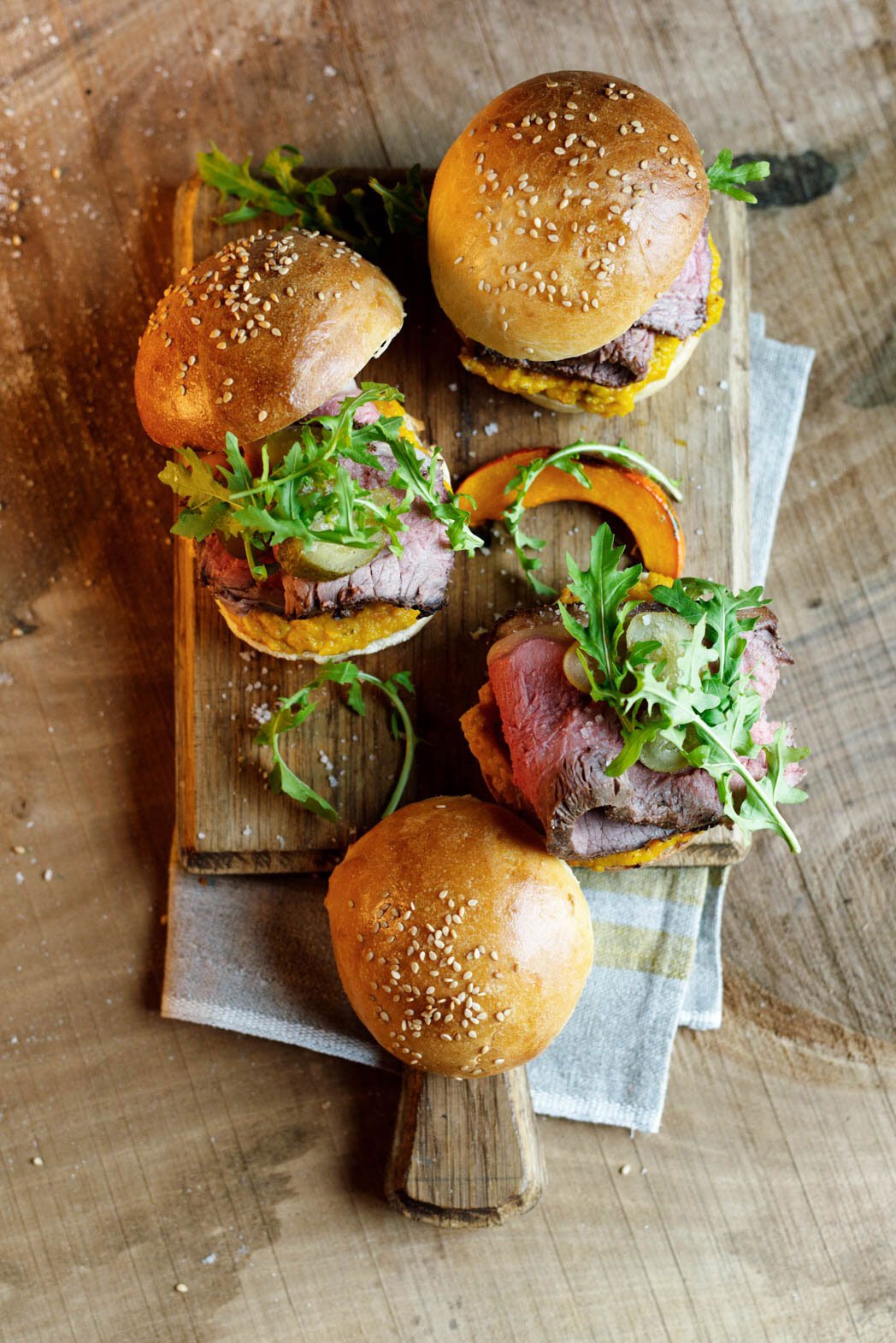 ©SonjaPriller_ROASTBEEFBURGER_ID245615_RESULTPORTRAIT.jpg