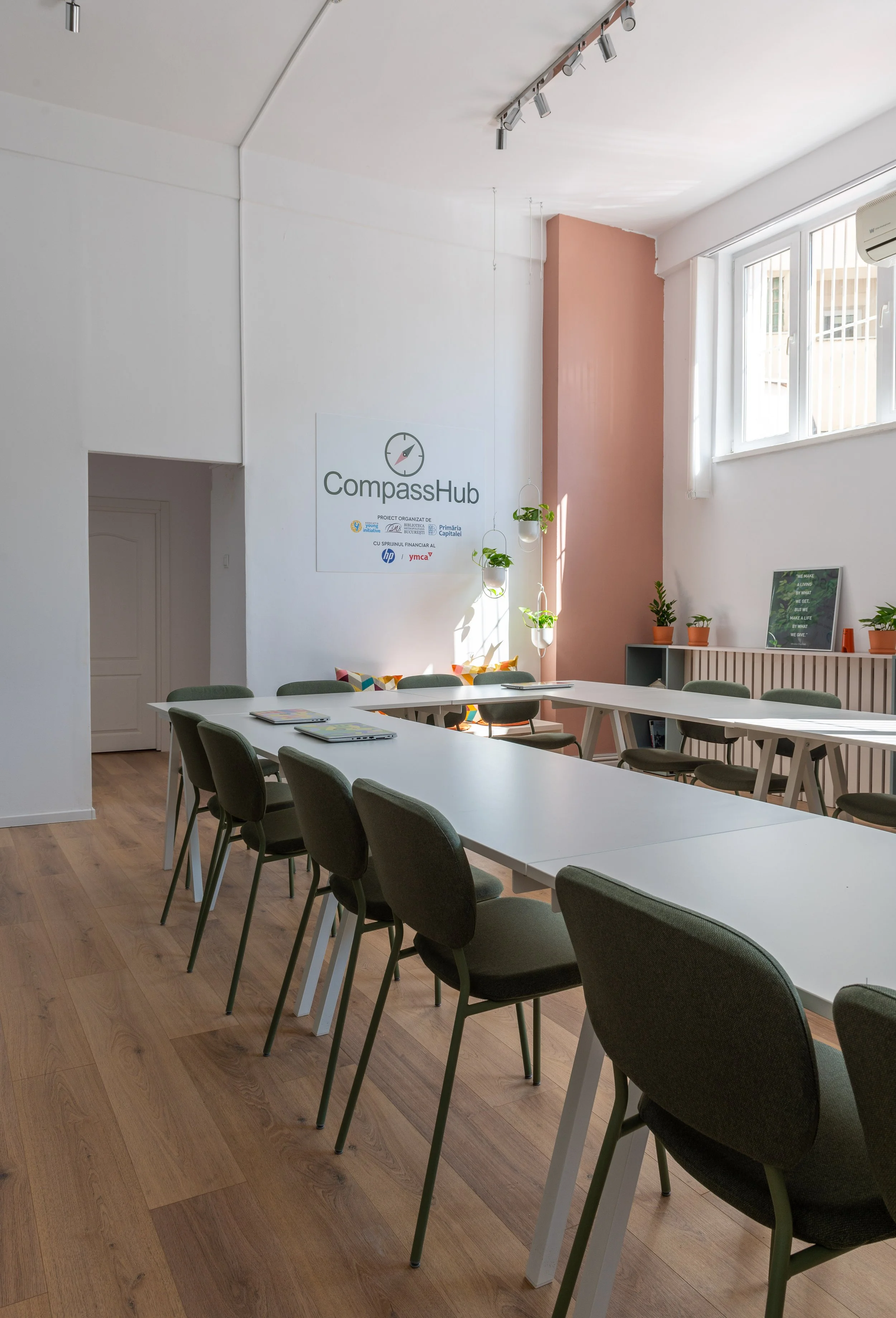 Compas Hub X Sundazed Interiors-05.jpg
