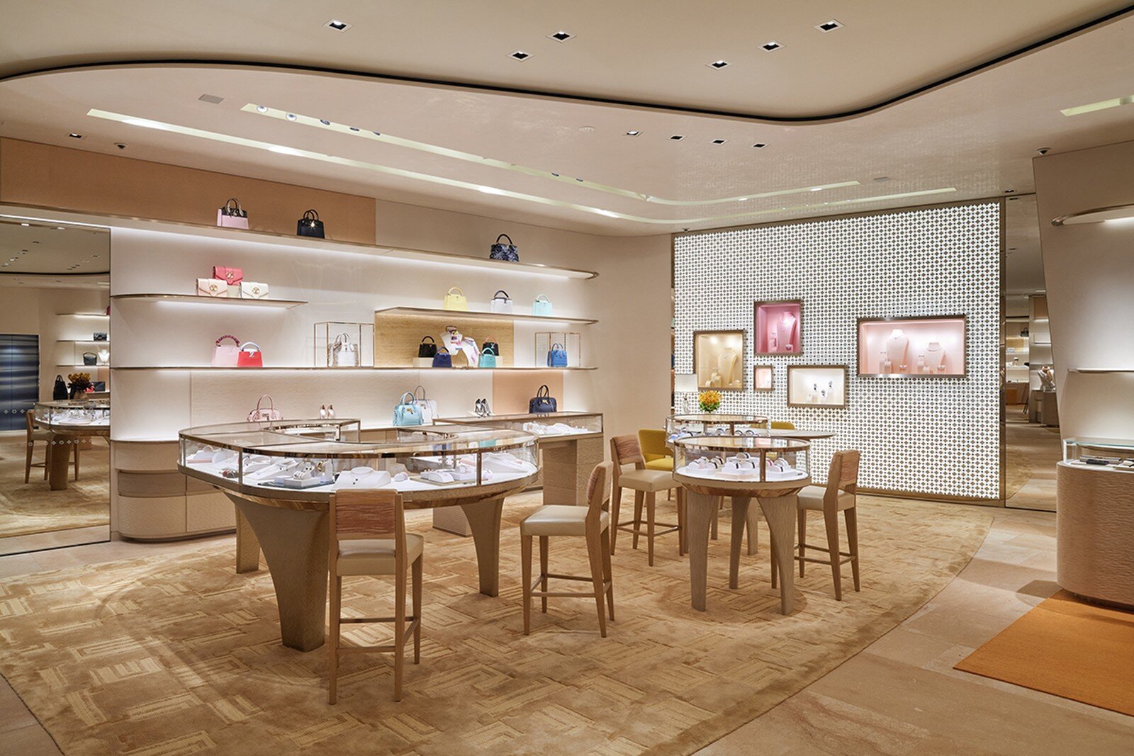sundazed-interiors-louis-vuitton-ginza-namiki-tokyo-store-04.jpeg