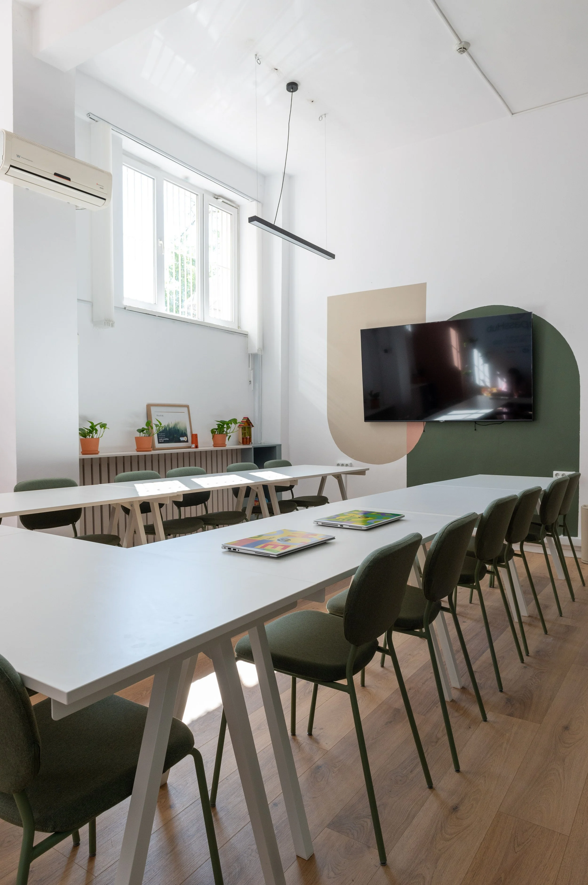Compas Hub X Sundazed Interiors-18.jpg