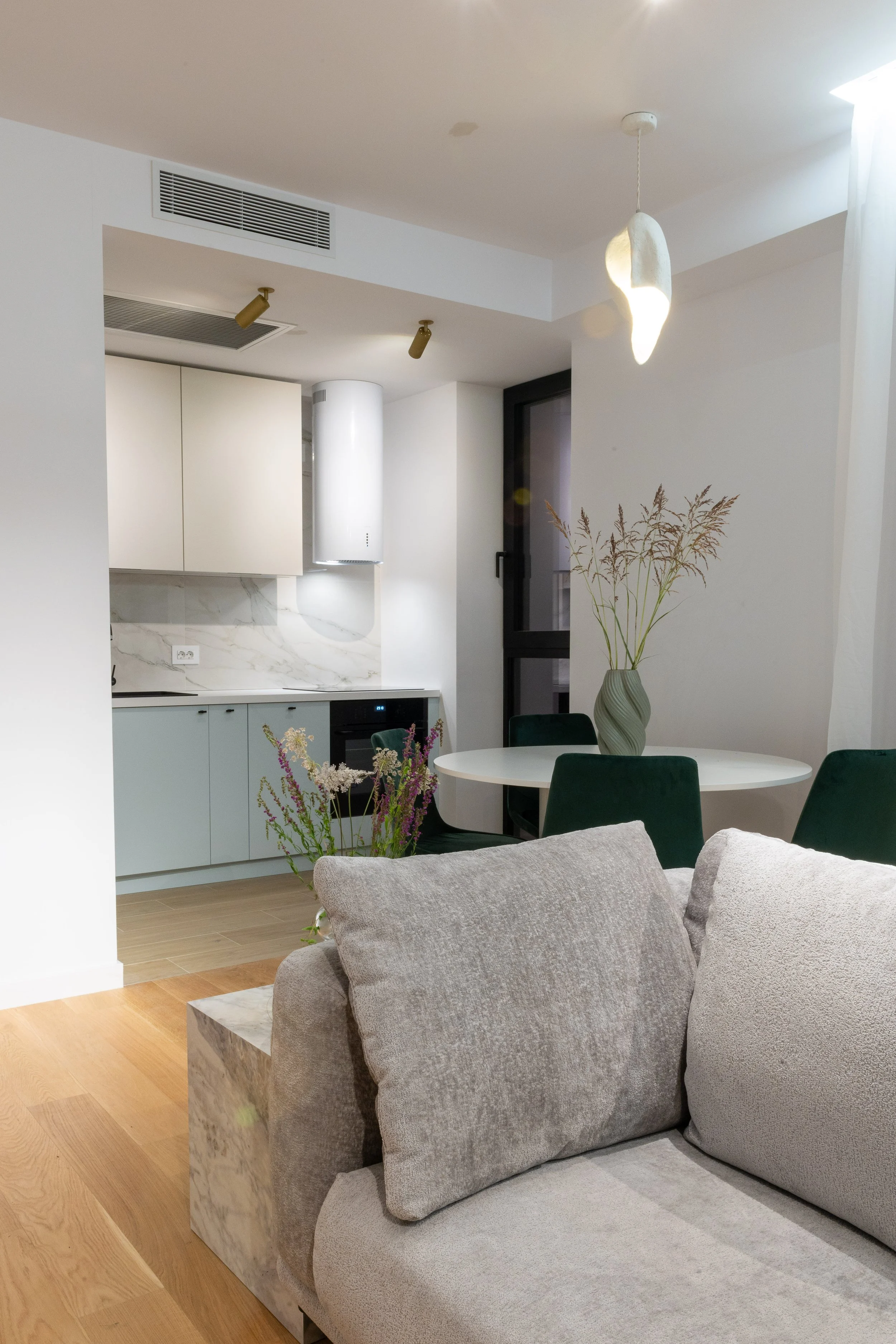 Sundazed Interiors Loft Mamaia Nord-39.jpg