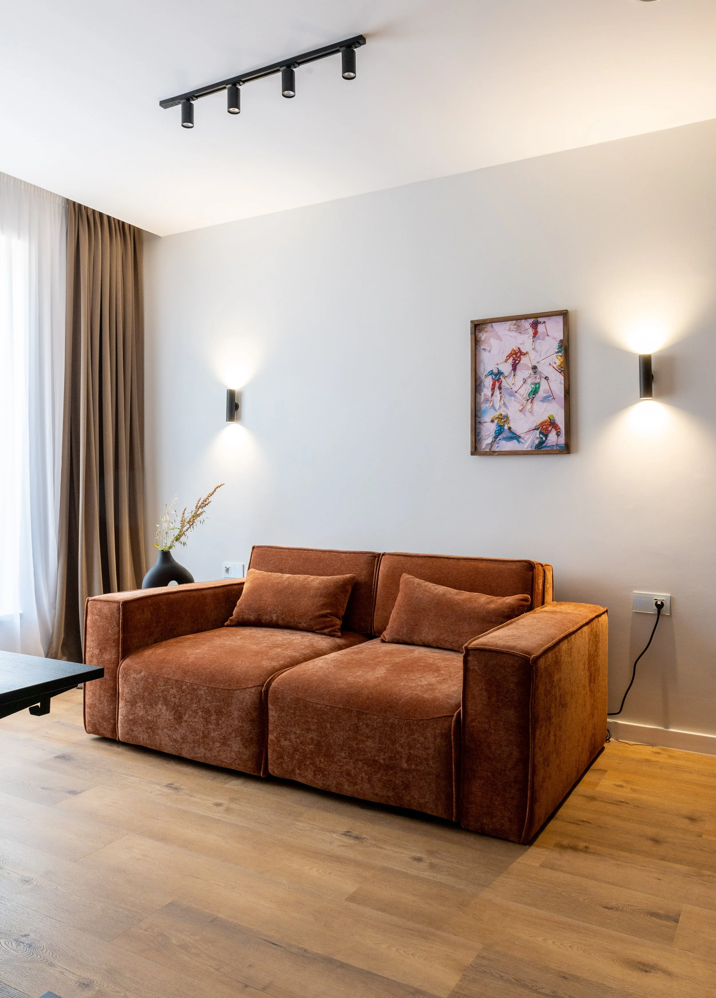SundazedInteriorsJune2026-04.jpg