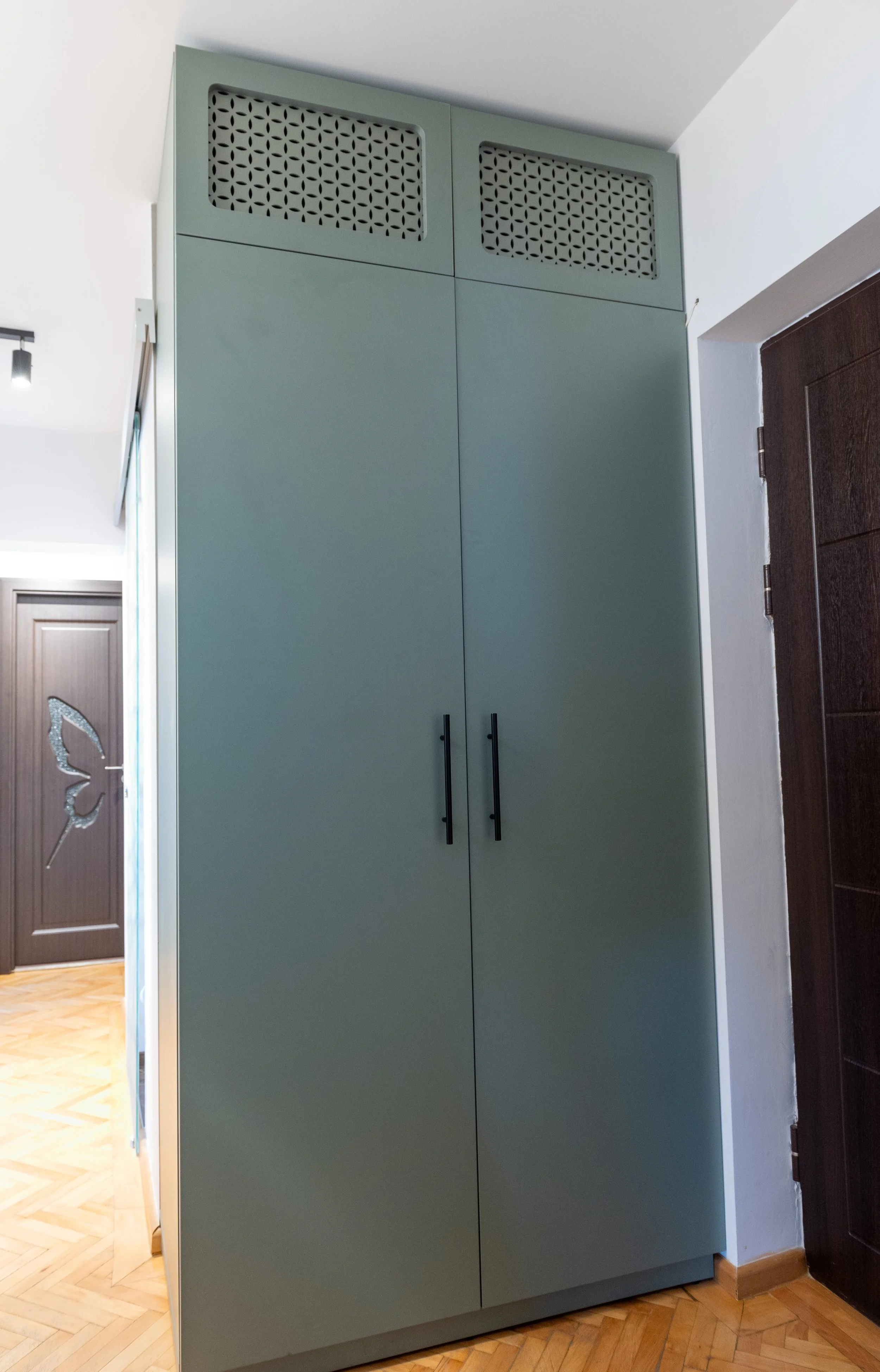 One Room Sundazed Interiors July 2026-15.jpg