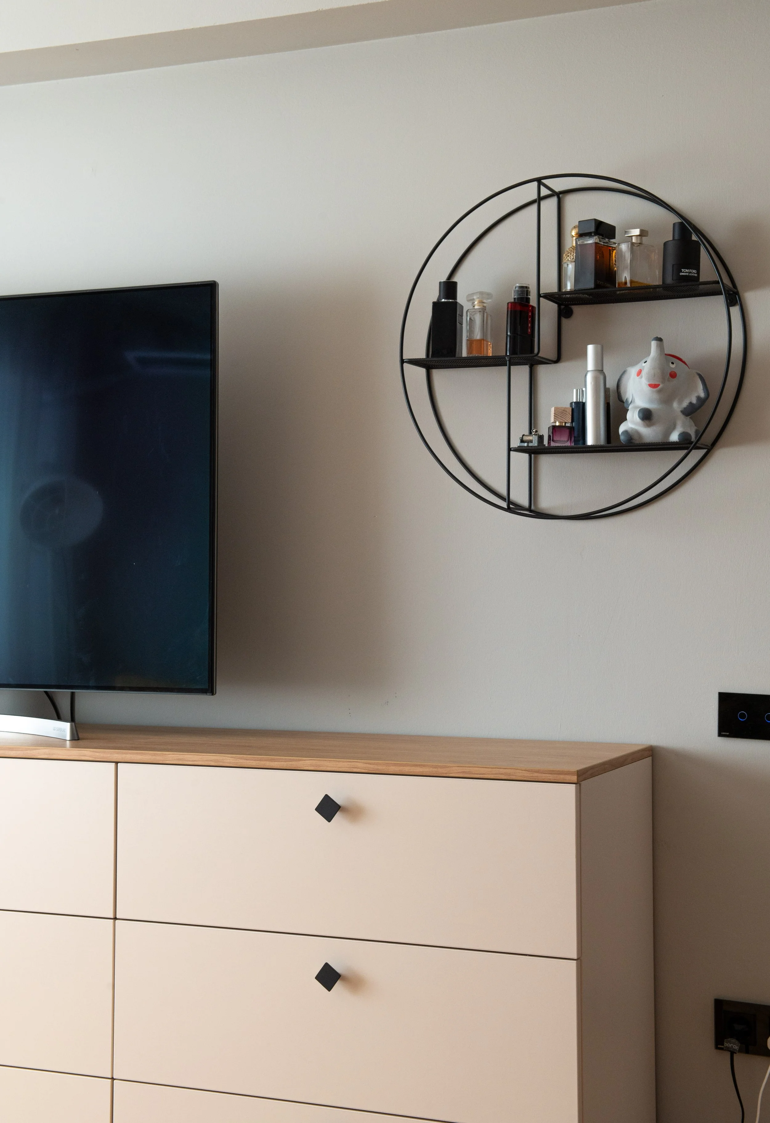 One Room Sundazed Interiors July 2026-08.jpg