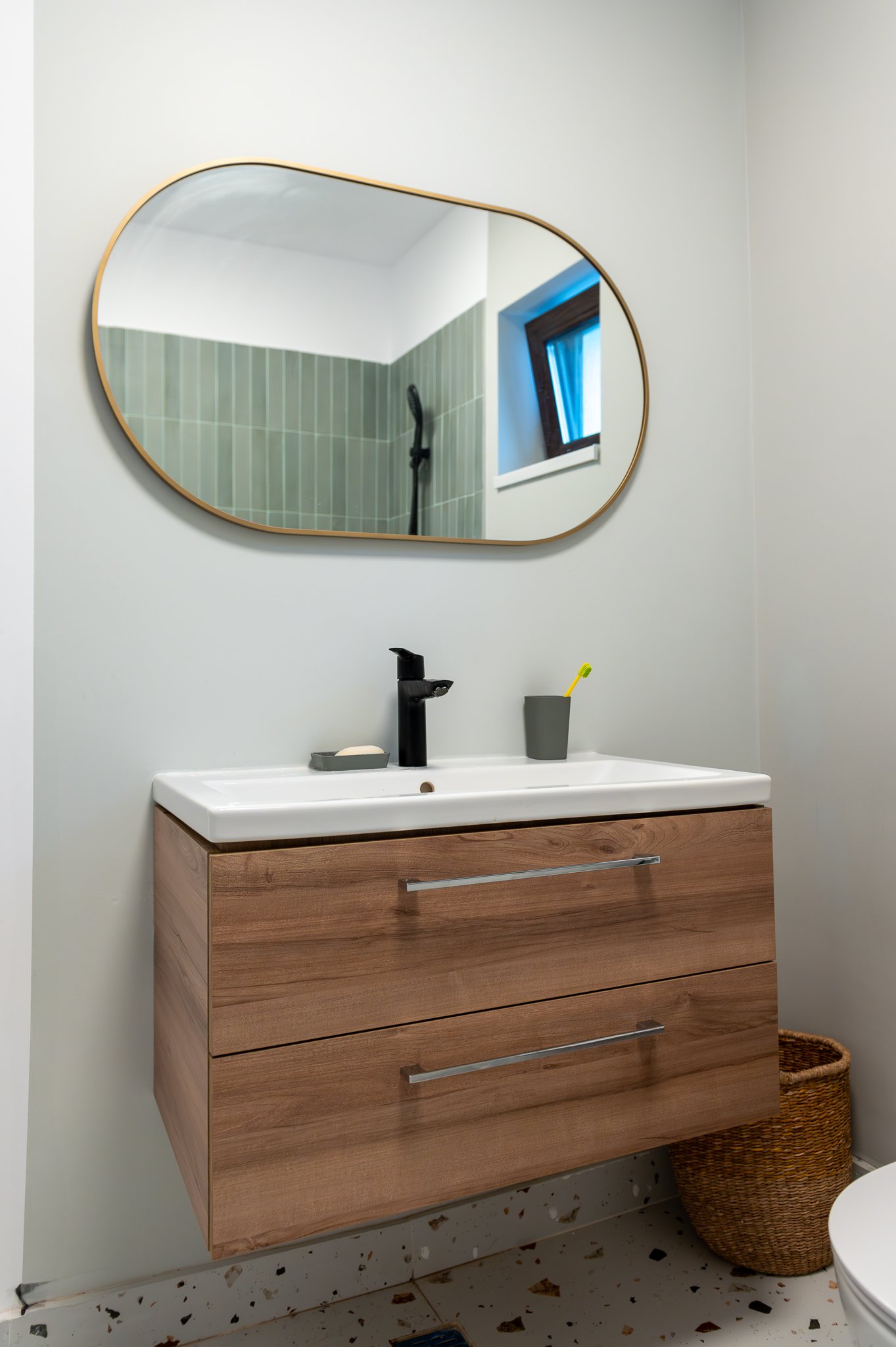 Sundazed Interiors-02.jpg
