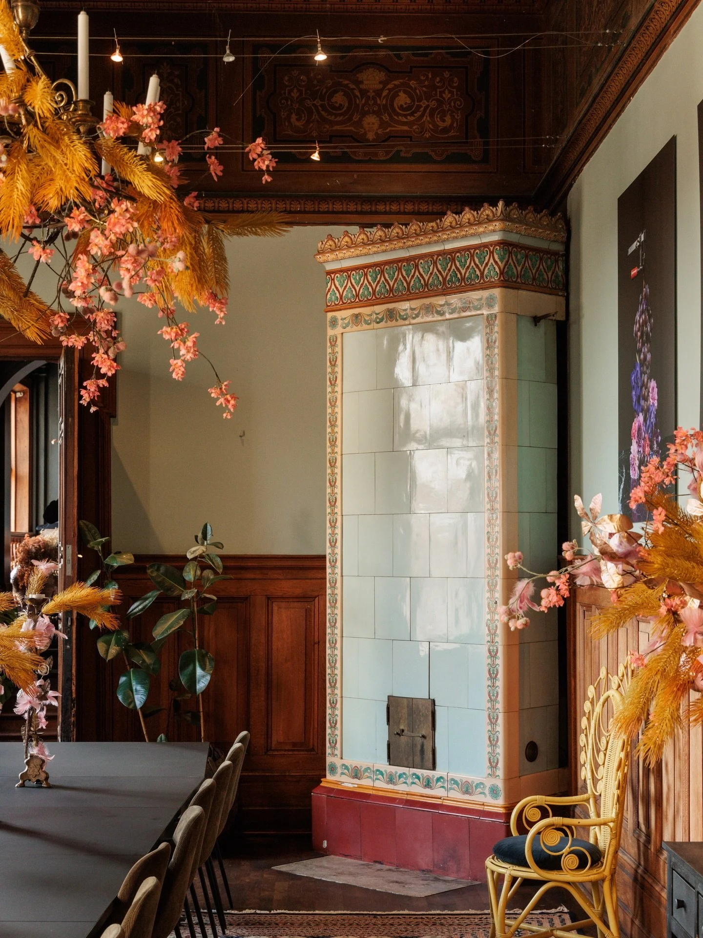 H&auml;ckeberga slott!
Kommer sent att gl&ouml;mma tr&auml;ffen med 40 bostadsfotografer h&auml;r p&aring; @hackeberga_slott i november. 
F&ouml;rra &aring;ret tr&auml;ffades vi i Graz/Franrike och i &aring;r blev det Sverige. Detta &auml;r en tr&aum