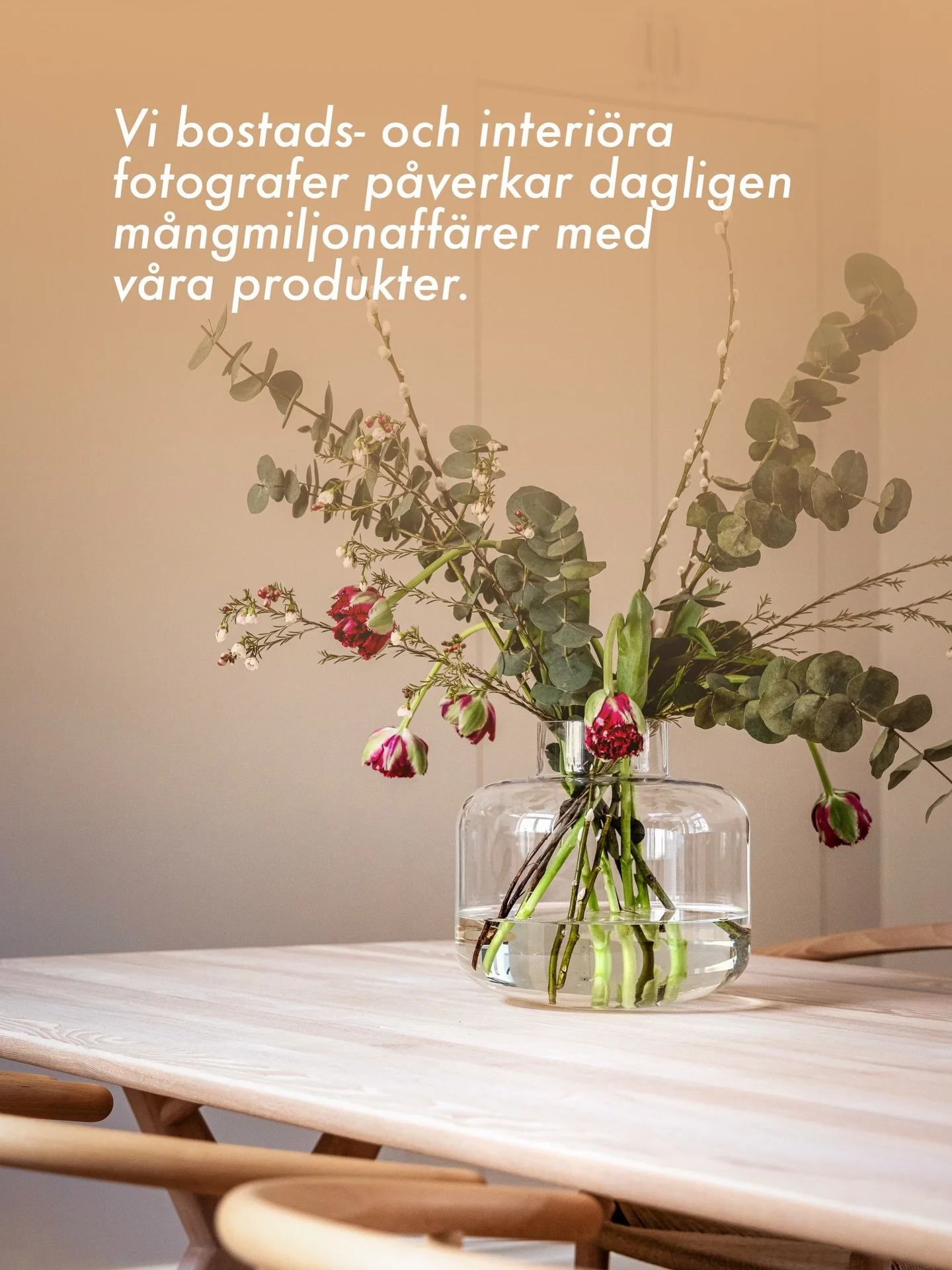 Reflektera mera.
Ibland st&auml;ller jag mej fr&aring;gan &rdquo;-Vad g&ouml;r jag egentligen? Vad &auml;r meningen?&rdquo;
Och i dessa bilder finns orden f&ouml;r var jobbet som bostadsfotograf inneb&auml;r. Idag p&aring;minner jag mej om detta, och