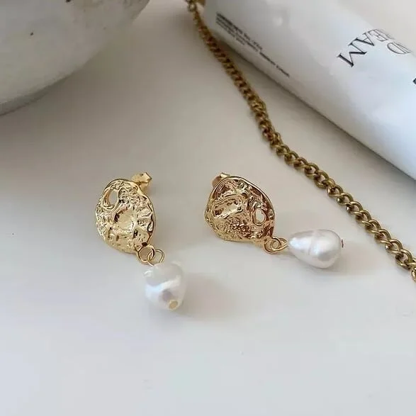 #comingsoon
.
.
.
.
. 
#theaikocollection #fashionjewelry #jewellerydesign #jewellery #fashionblogger #styleinspo #branding #marketing #advertising #entrepreneur #smallbusiness #bosslady #goldjewellery #gold #shinju #earrings #asthetic #vscocam #vsco
