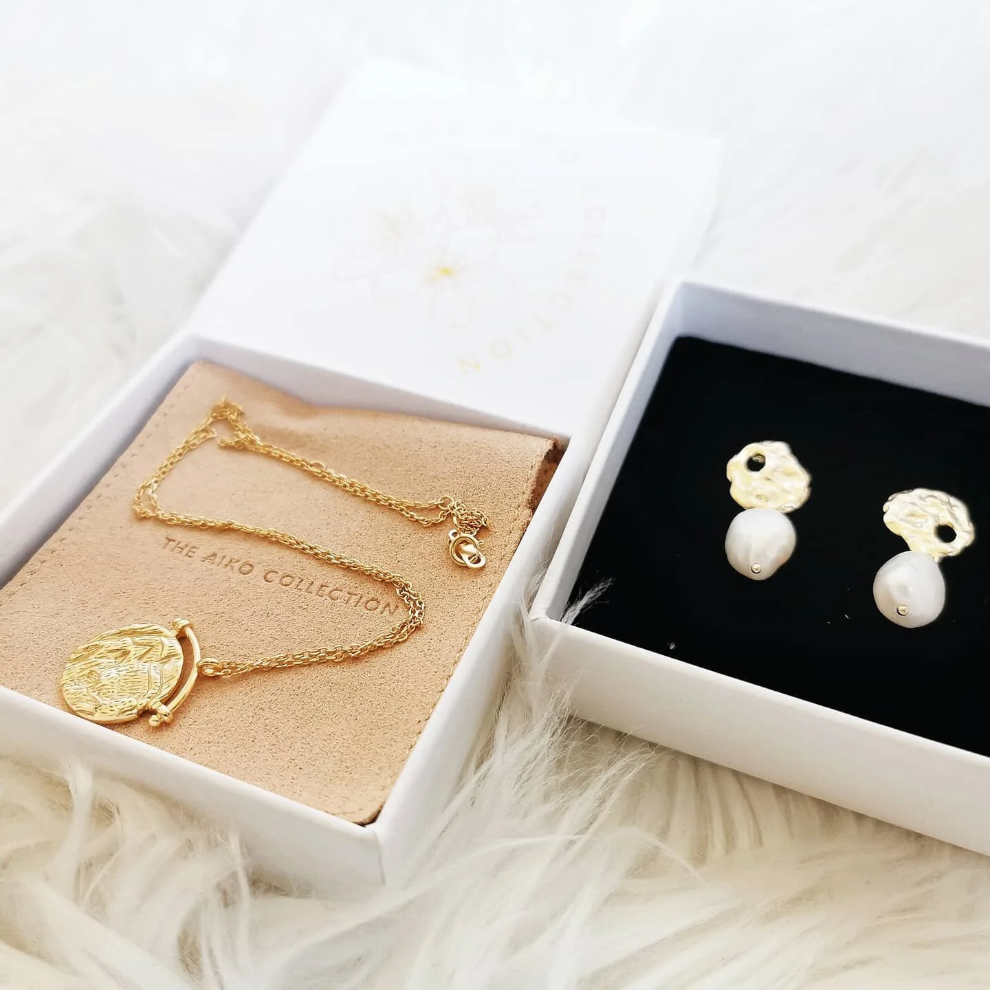 #prelaunch goes live 01.03
.
.
.
.
.
#theaikocollection #jewellery #jewellerydesign #goldjewellery #smallbusiness #bosslady #entrepreneur #advertising #marketing #branding #packagingdesign #design #necklace #earrings #asthetics #vscocam #vsco #picoft
