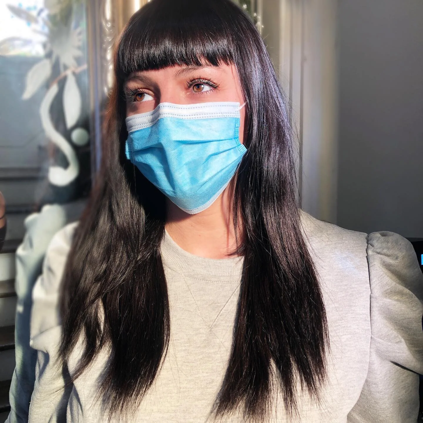 Just get extensions already.... you know you want them. Thank you @jenniferlferris for always being willing to play. @bellamihairpro @glamseamless 
.
.
.
.
#pageboypgh #bellamihair #bellamihairpro #bellamihairextensions #glamseamlessextensions #beade