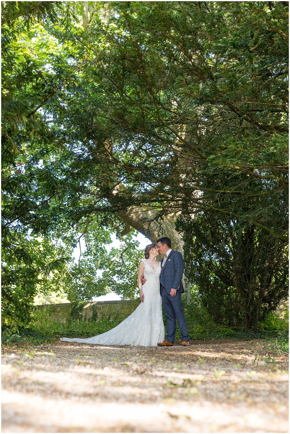 Ripley-Castle-Wedding-Photography_0359.jpg