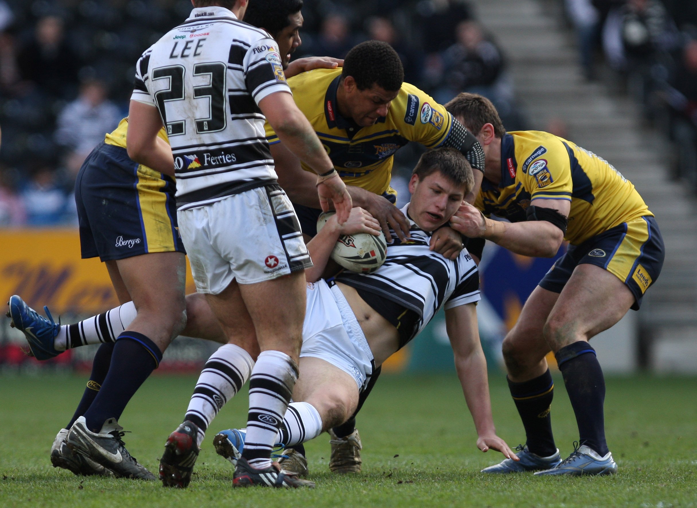 AVPA-9-HULL-V-LEEDS.jpg