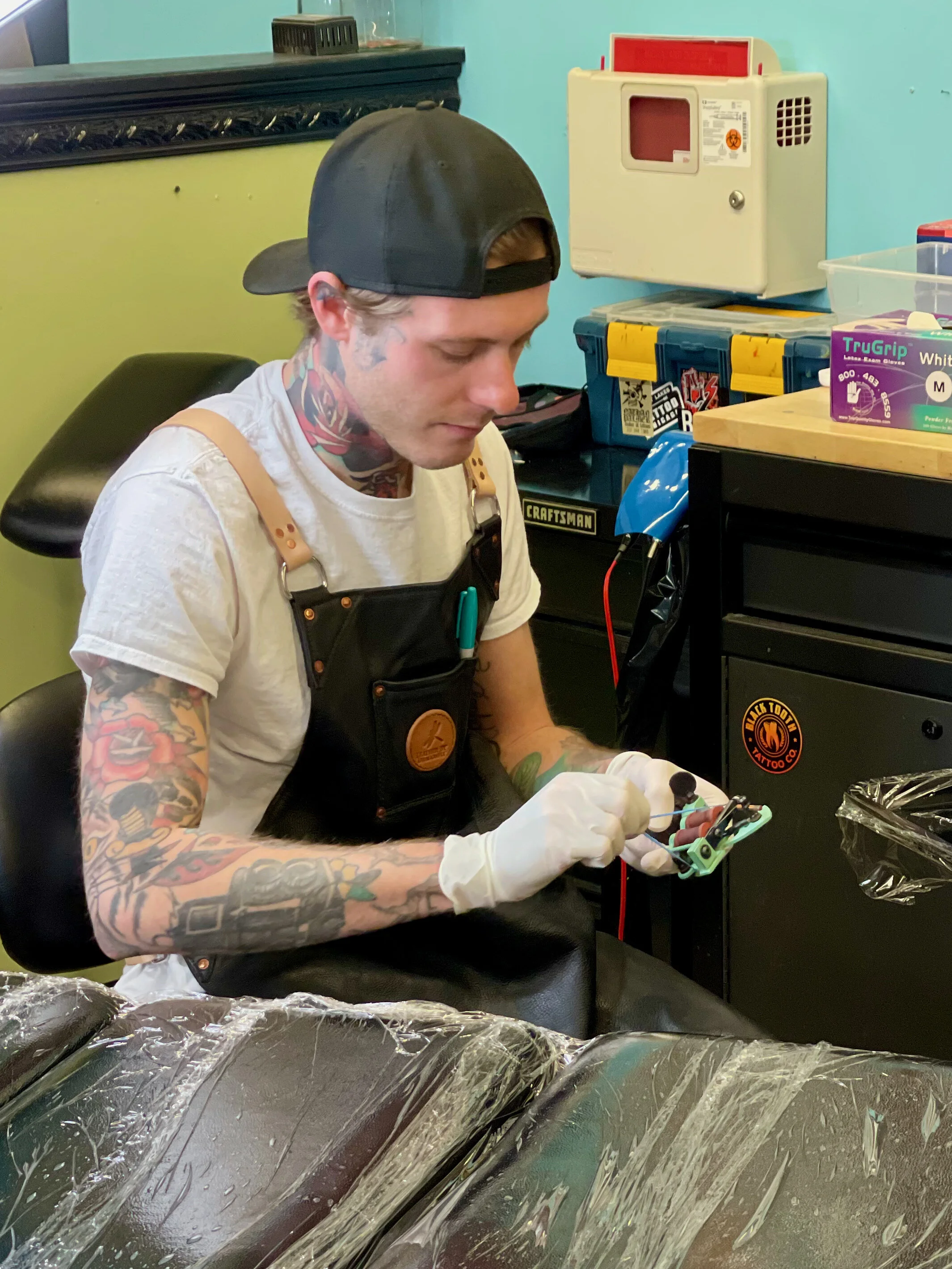 A Fit-to-You Apron Provides Protection and Professionalism