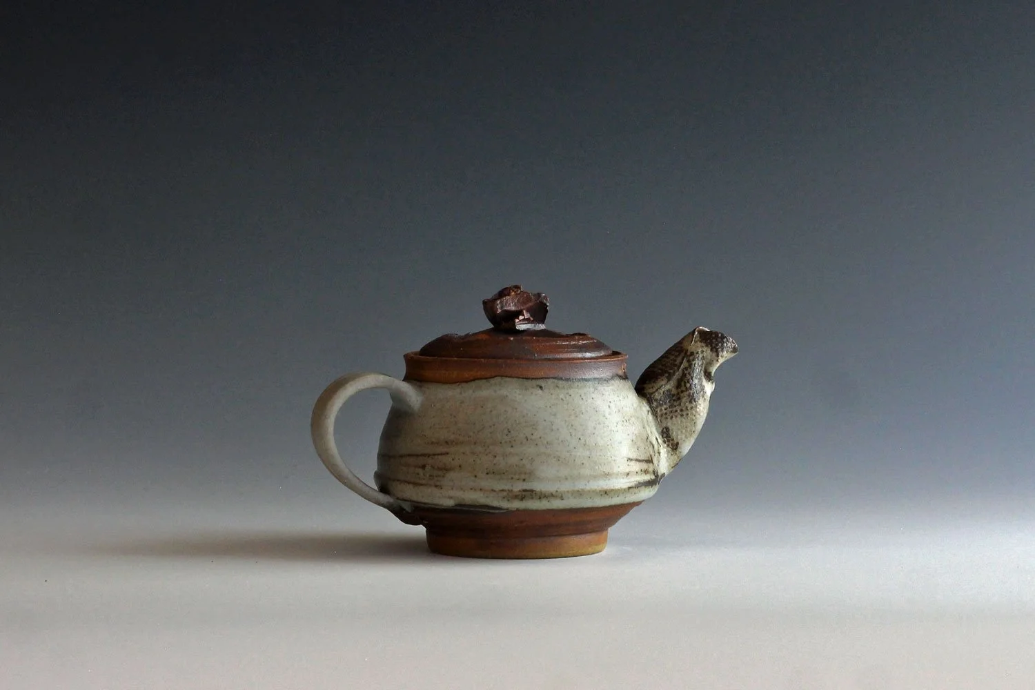 06-teapot-5-2026-2.jpg