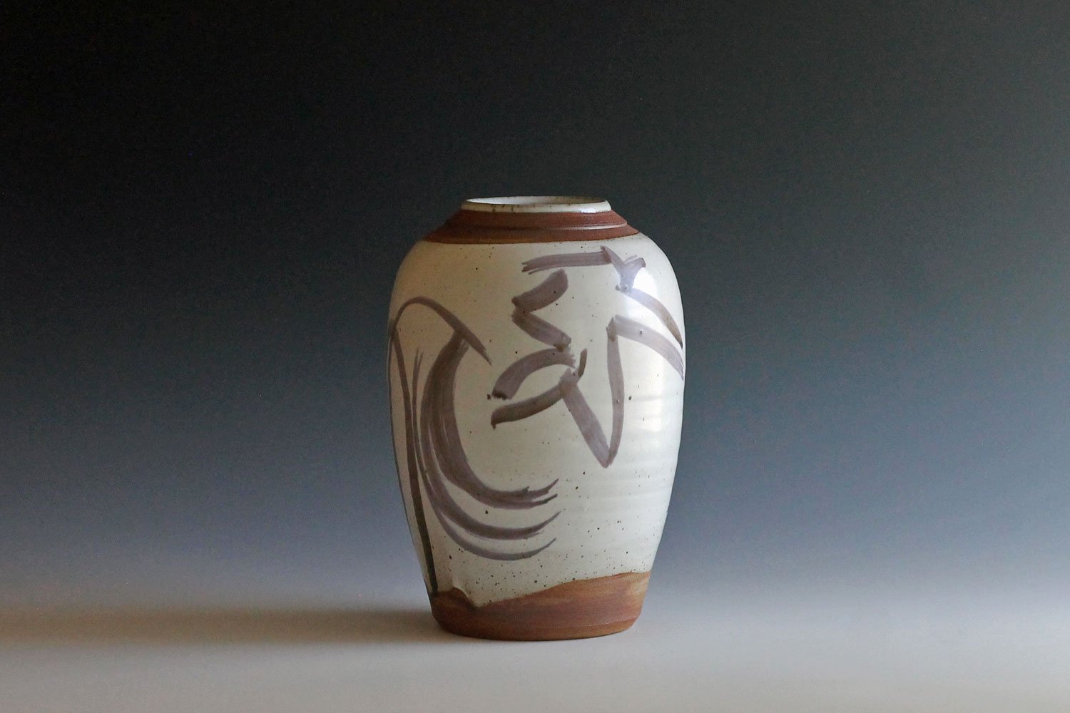 25-vase-11-2025-1.jpg