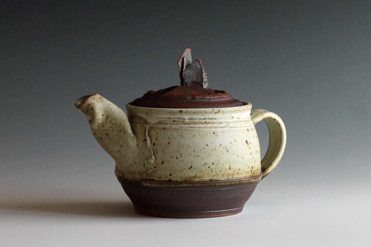 8-teapot-2-2025-2.jpg