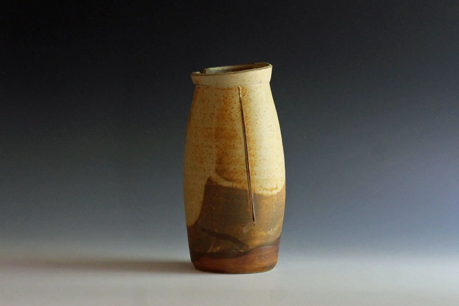20-vase-07-2026-1.jpg