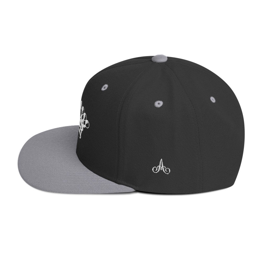 classic-snapback-black-silver-left-side-6506f3c400e9a.jpg