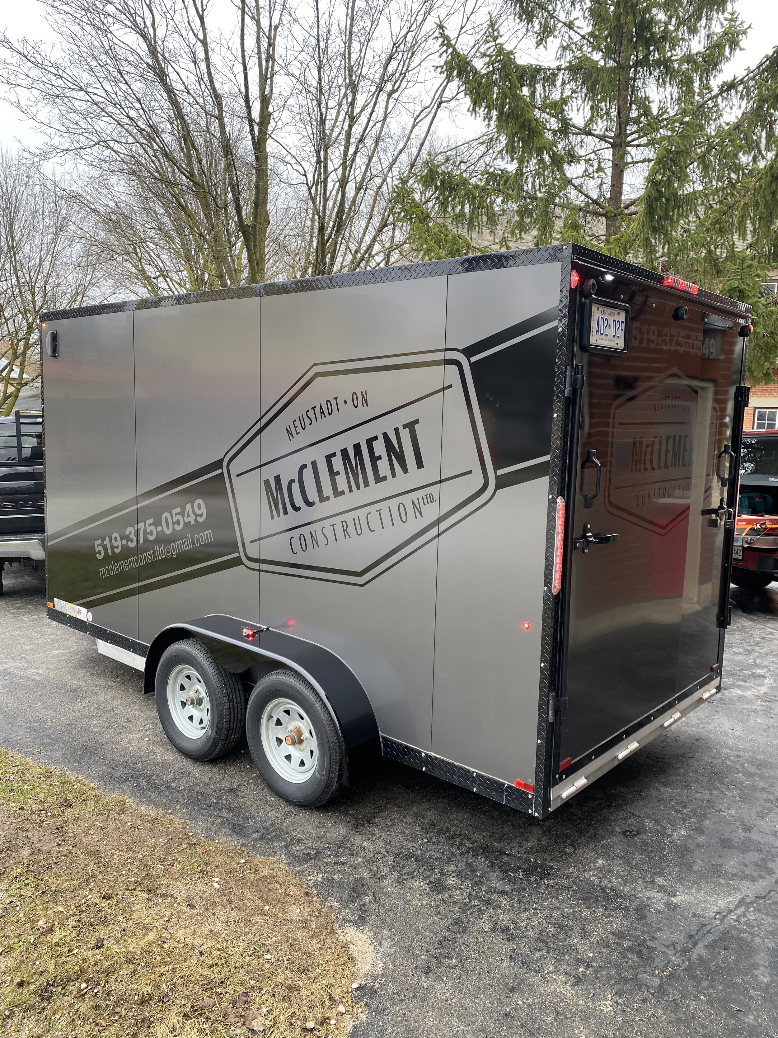 MCclement construction wrapped trailer - Signupsigns - Neustadt.