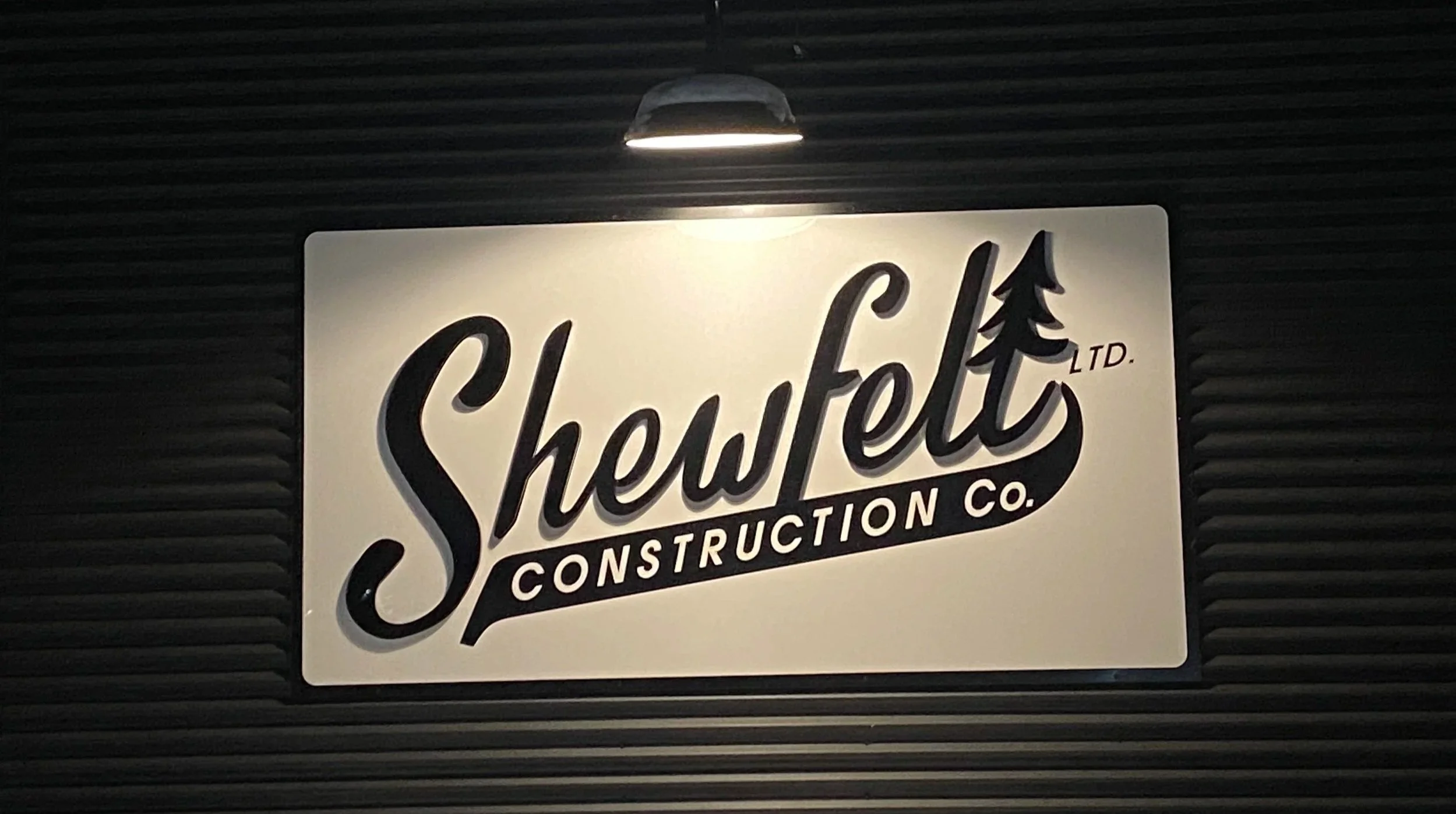 Shewfelt Construction acrylic sign - Signupsigns - Neustadt.