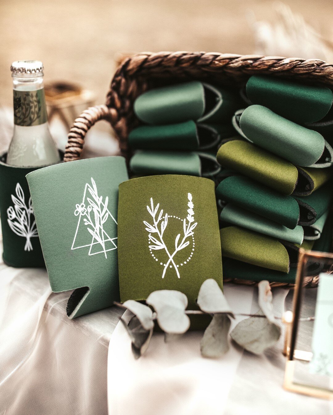 More botanical drink cooler colors are being restocked this weekend 👏 We're excited to have more olive, sage + forest for all your upcoming Autumn Weddings! 🍃