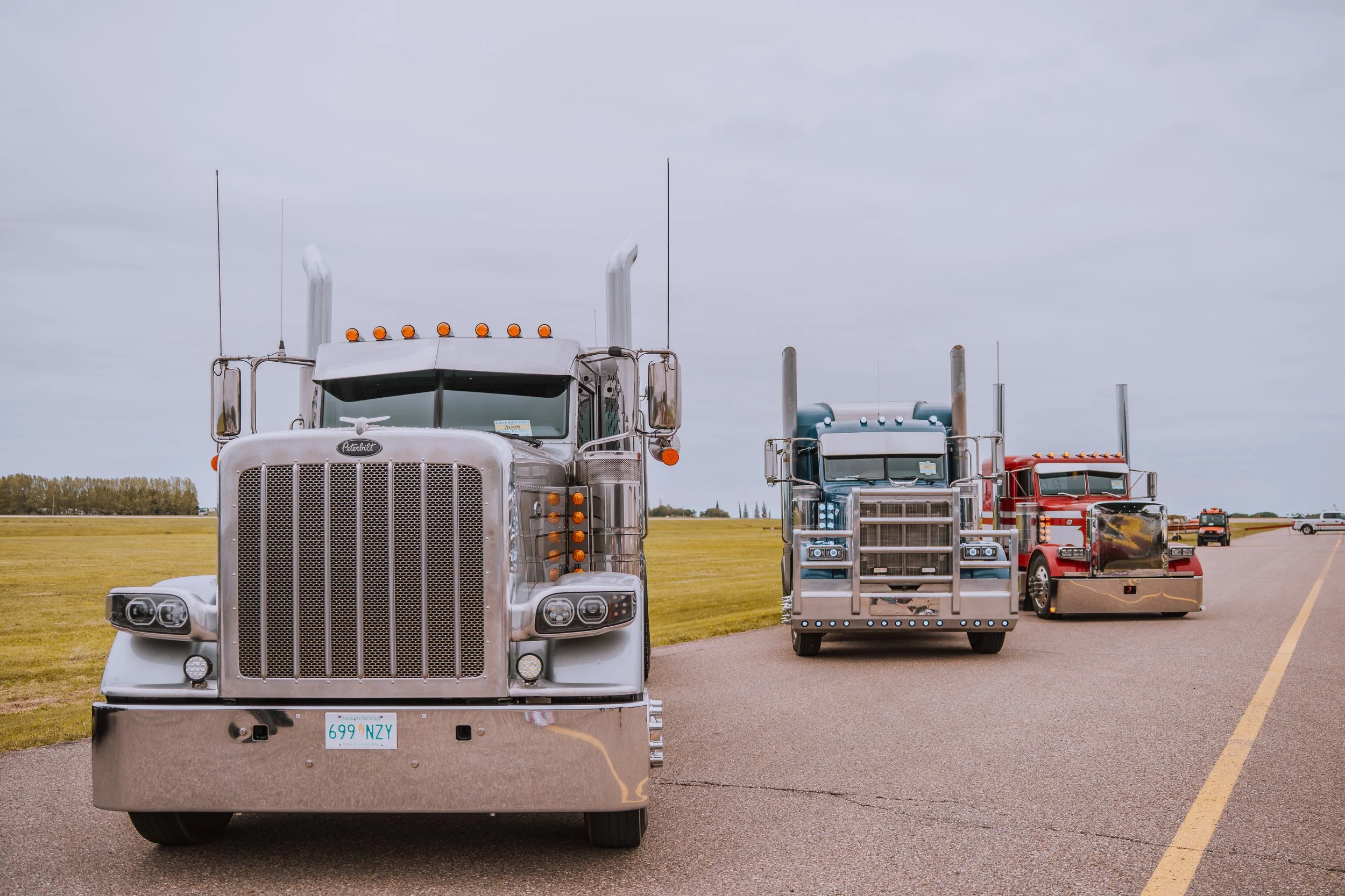 WINGS & WHEELS CLASSIC 2026 - LLOYDMINSTER PAINT & SUPPLIES 
IMAGES TAKEN BY RAZ CREATIVE