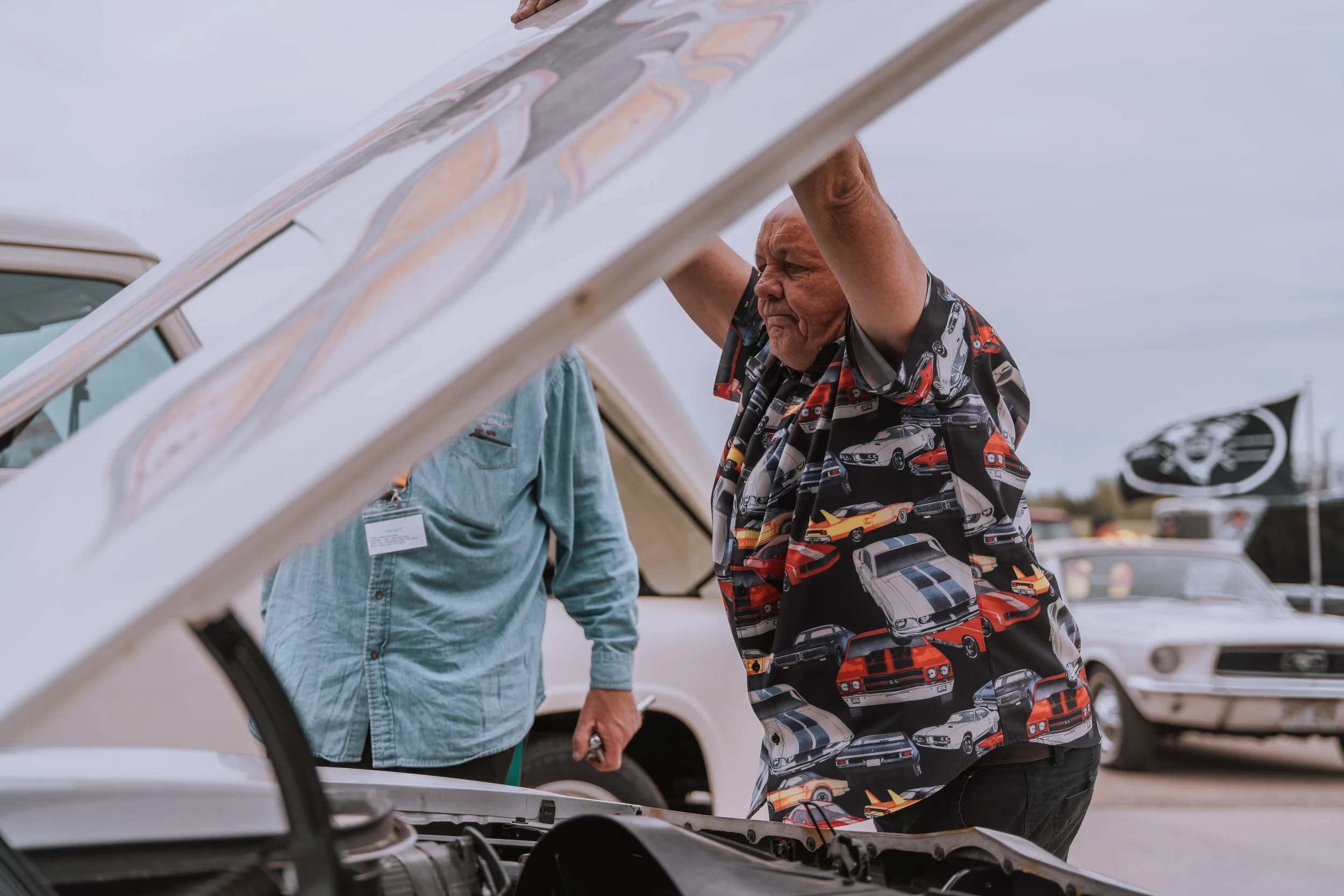 WINGS & WHEELS CLASSIC 2026 - LLOYDMINSTER PAINT & SUPPLIES 
IMAGES TAKEN BY RAZ CREATIVE