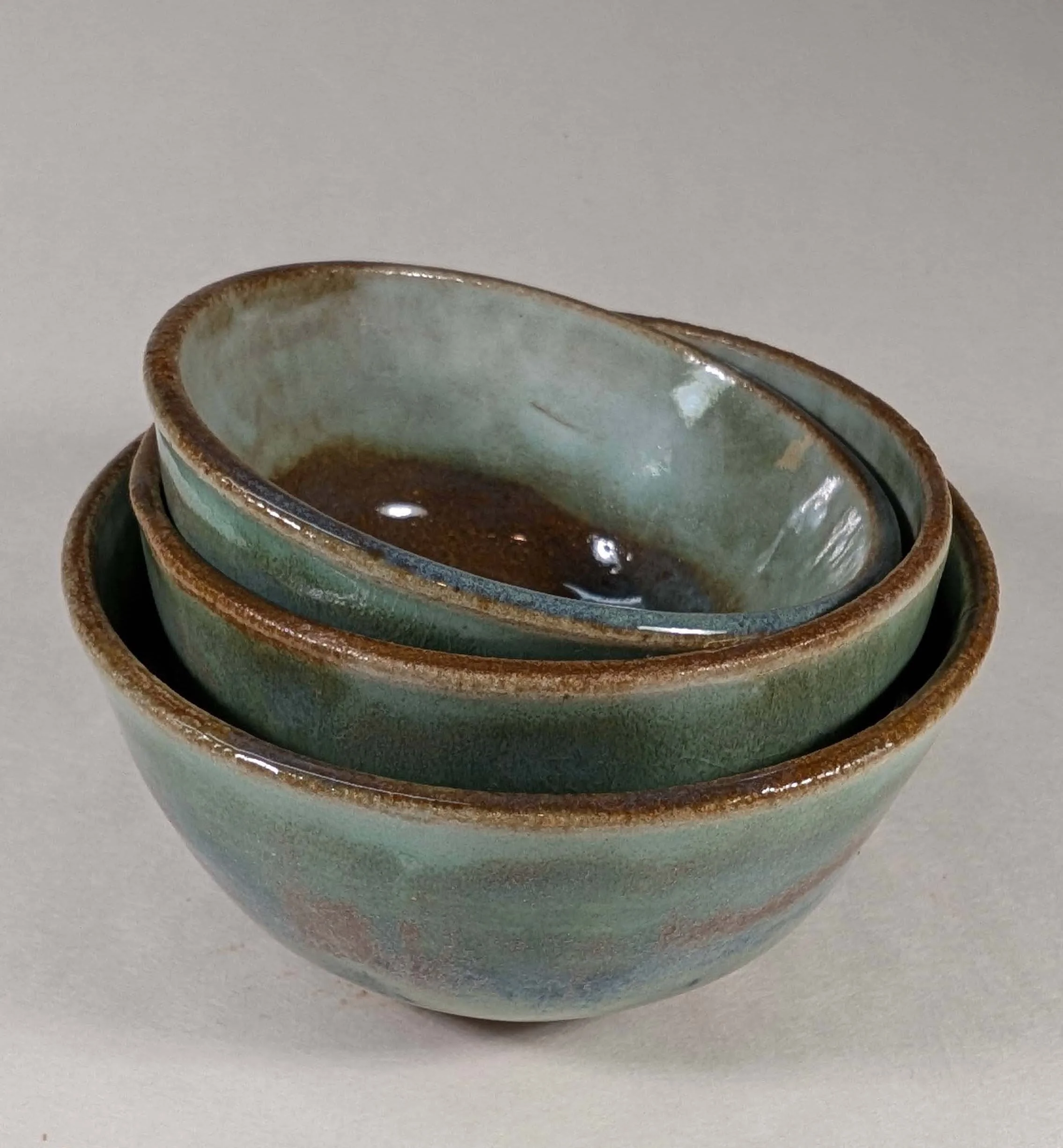 - Small-bowls_brown-blue.jpg
