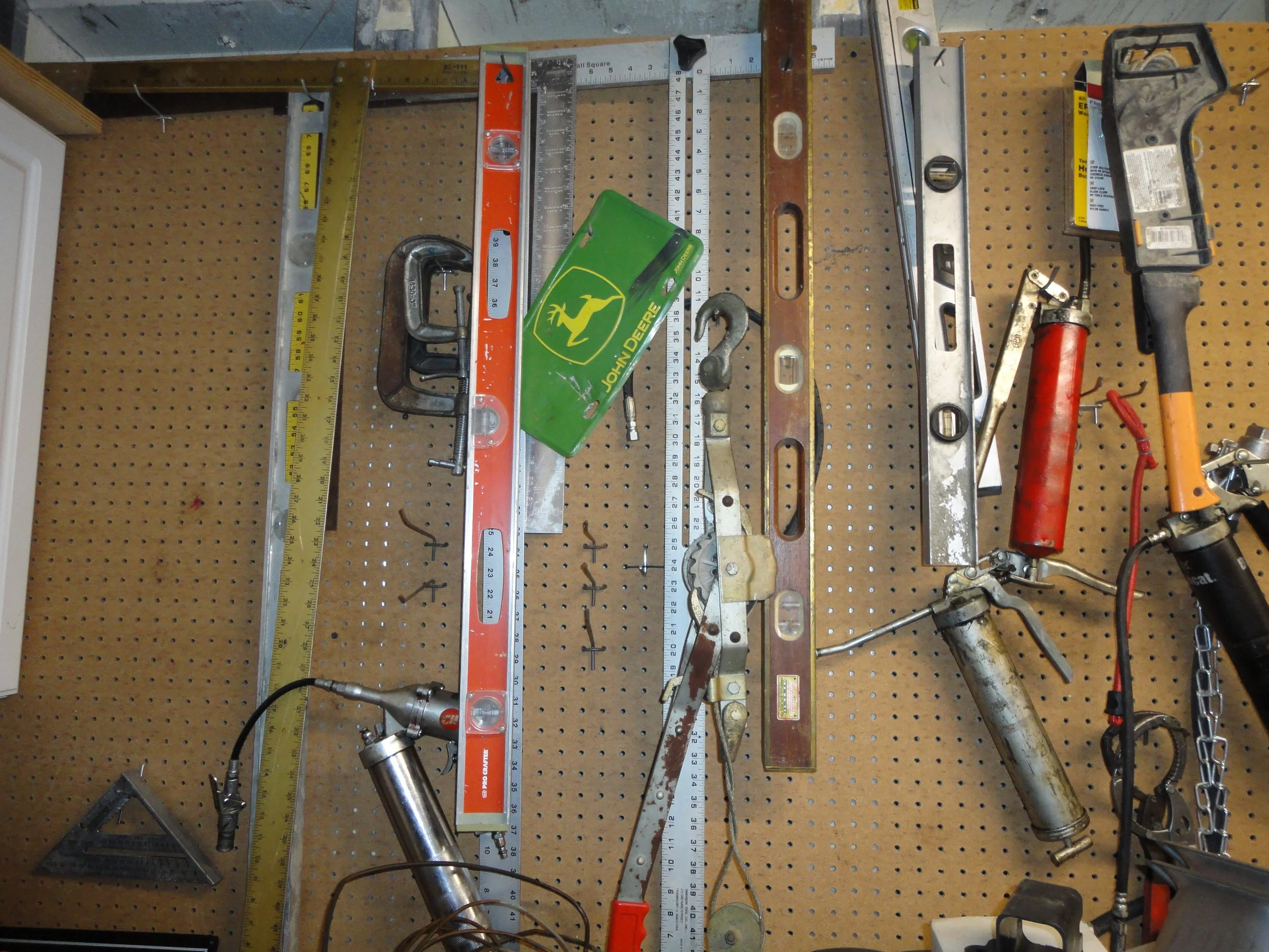 auction photos 001.JPG