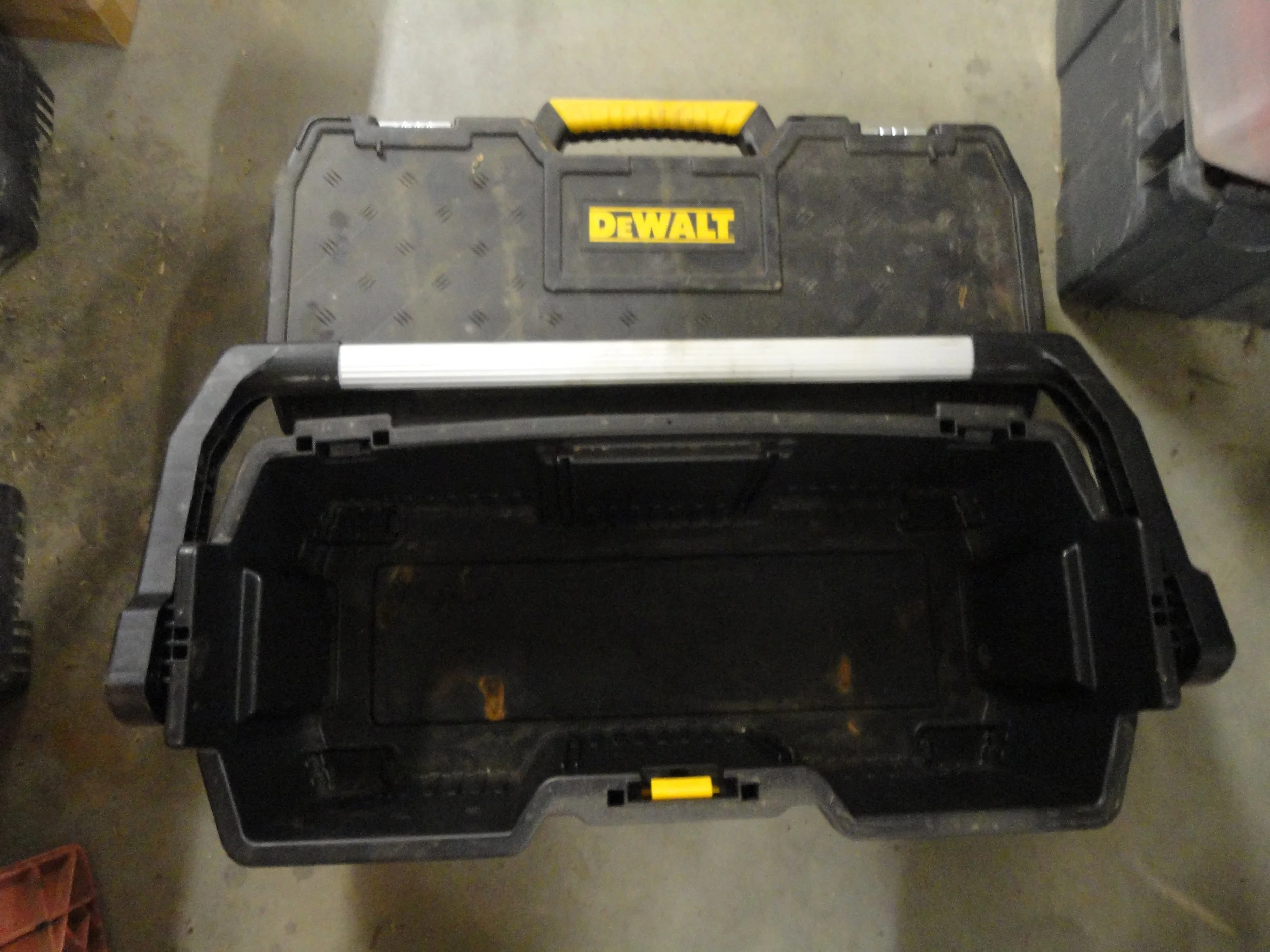 auction photos 009.JPG